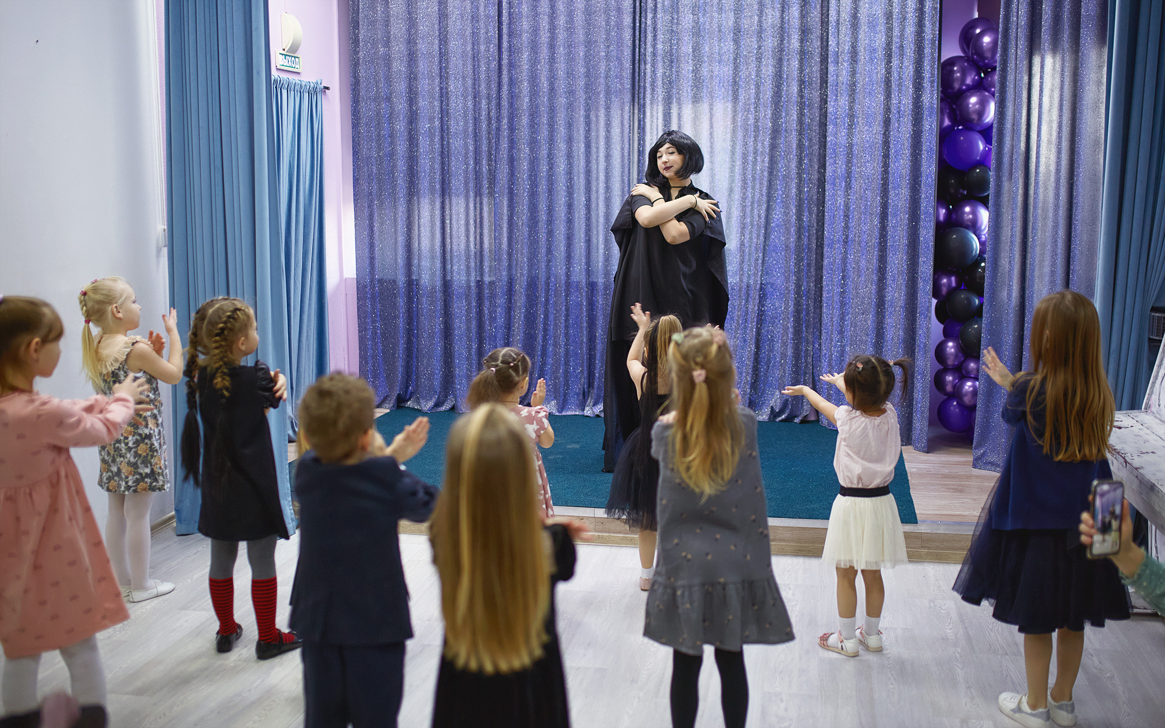 День рождения Полины (11.12.2021). Фотограф Роман Желтухин