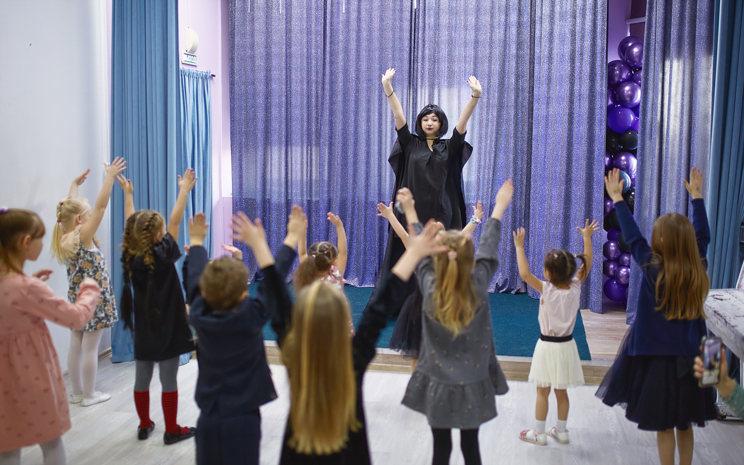 День рождения Полины (11.12.2021). Фотограф Роман Желтухин