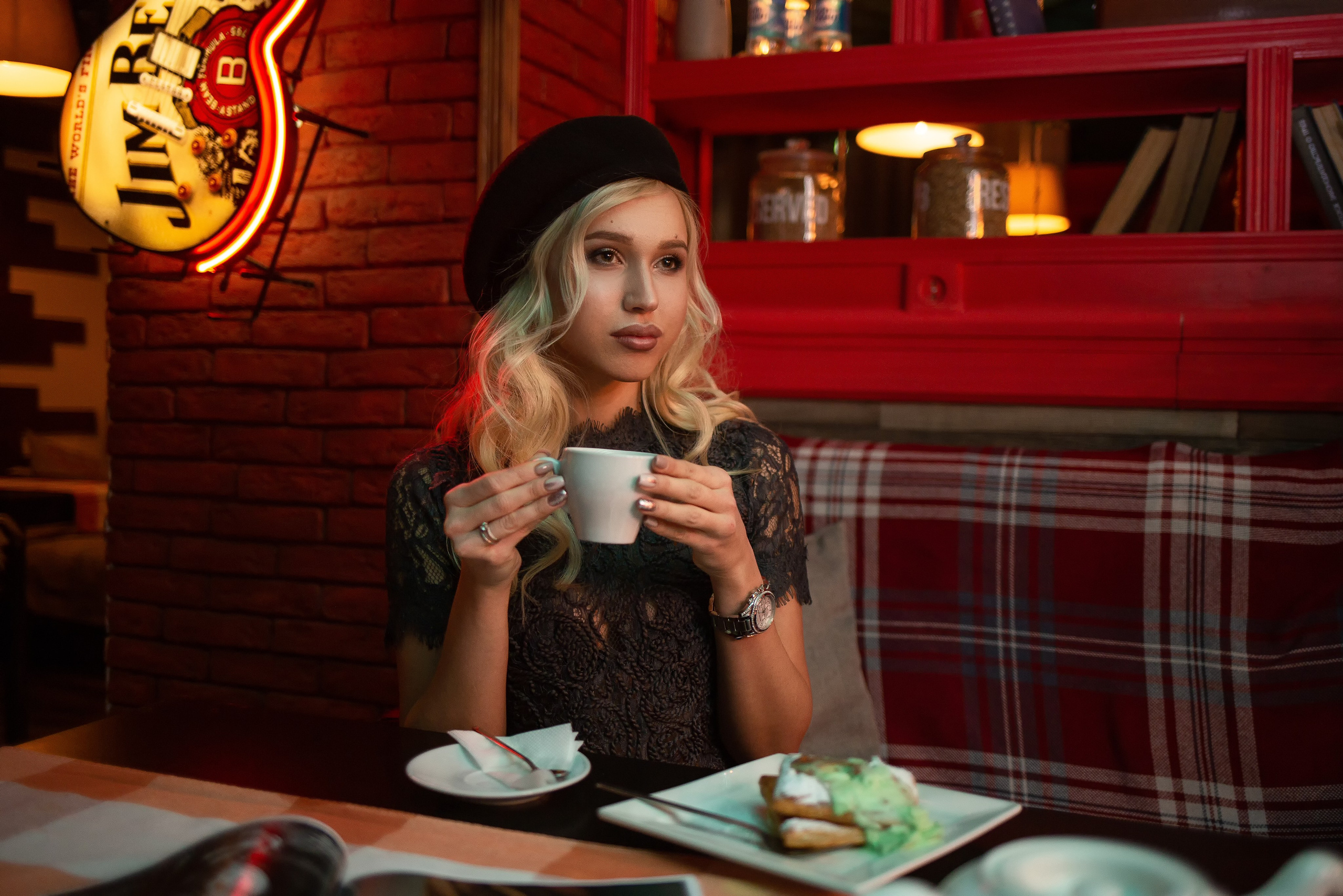 Виктория. Анна Демидец — маркетолог и фотограф в Новошахтинске, Шахтах и Ростове-на-Дону и онлайн по РФ