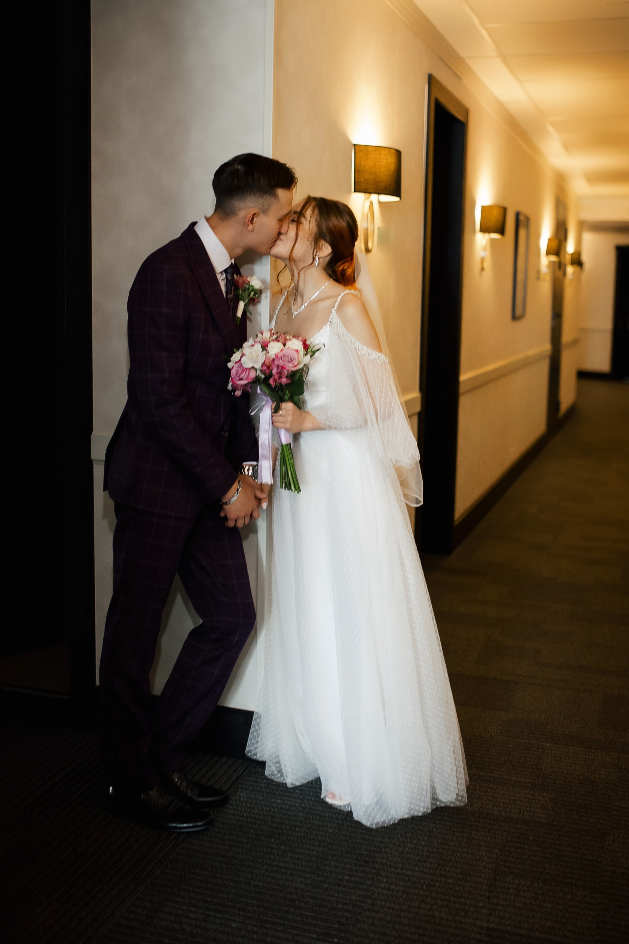 Ксения и Максим. Сборы Sopka. Прогулка по городу. Свадебный фотограф в Хабаровске