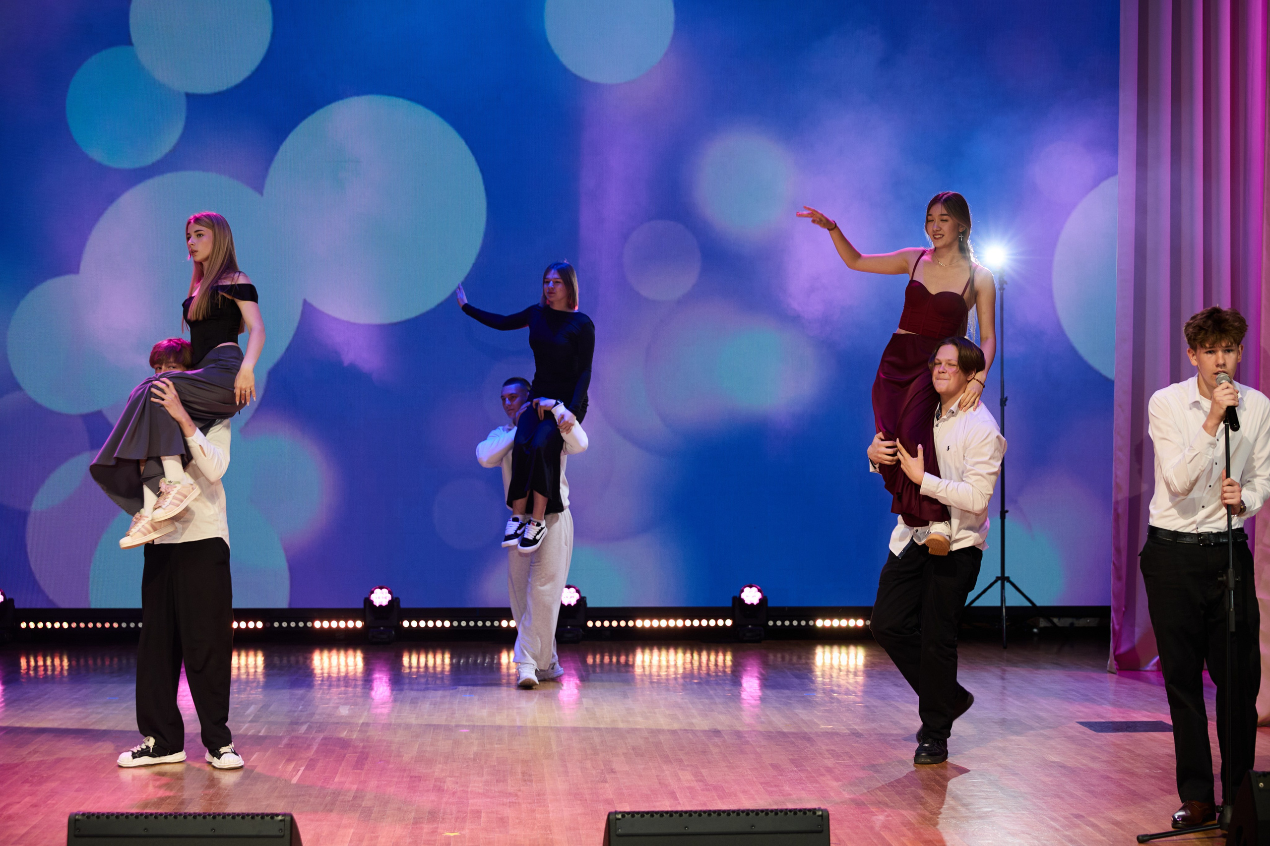 Выпускной 9 класс. Свадебная, репортажная фотосъемка и видеосъемка в Минске. Илья и Юлия Ширмановы. Фотограф | Видеограф | Минск