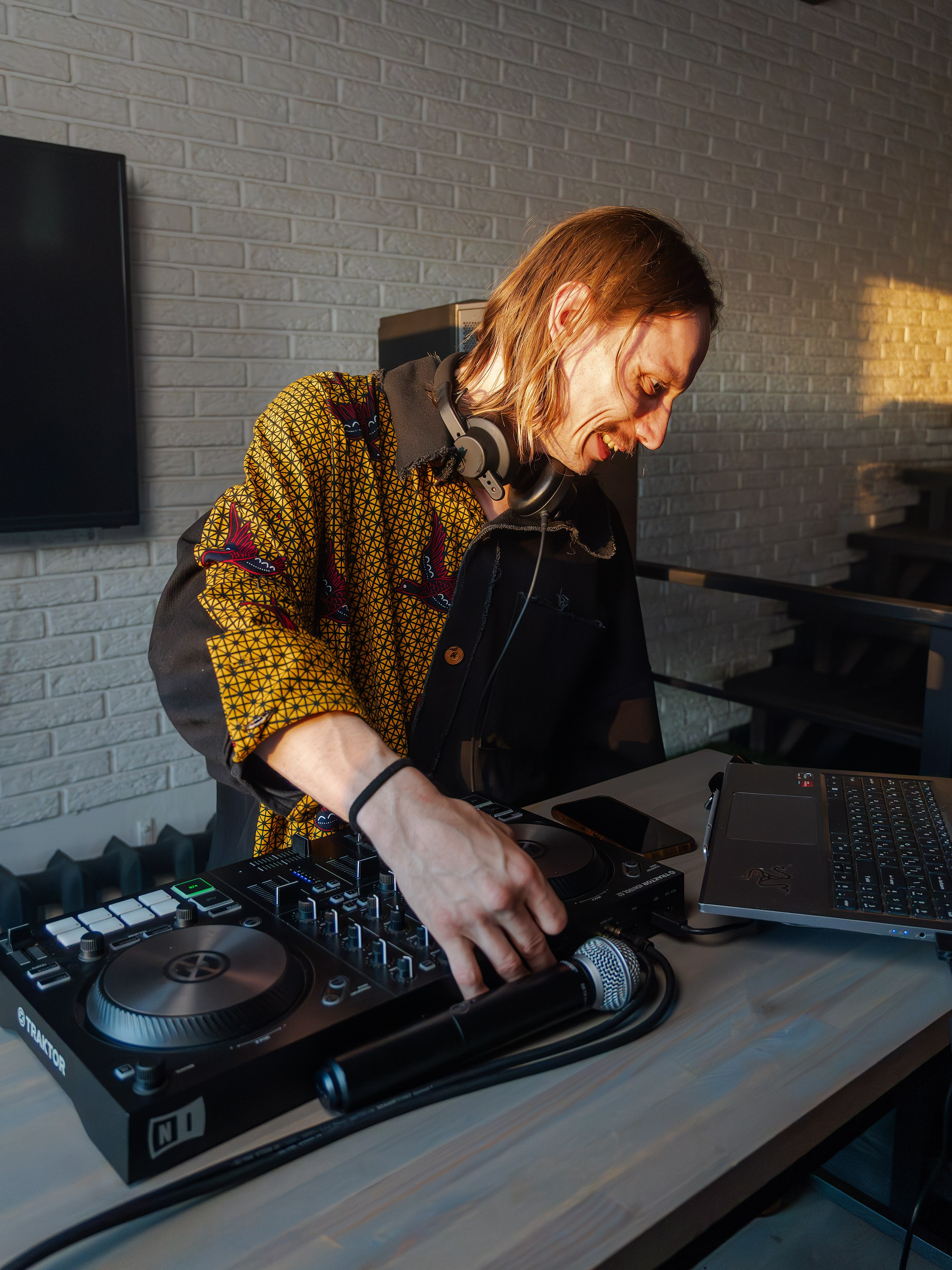 Проведение дегустации продукции HiT в городе Ярославль. JOHNNY SOLOVEV VISION