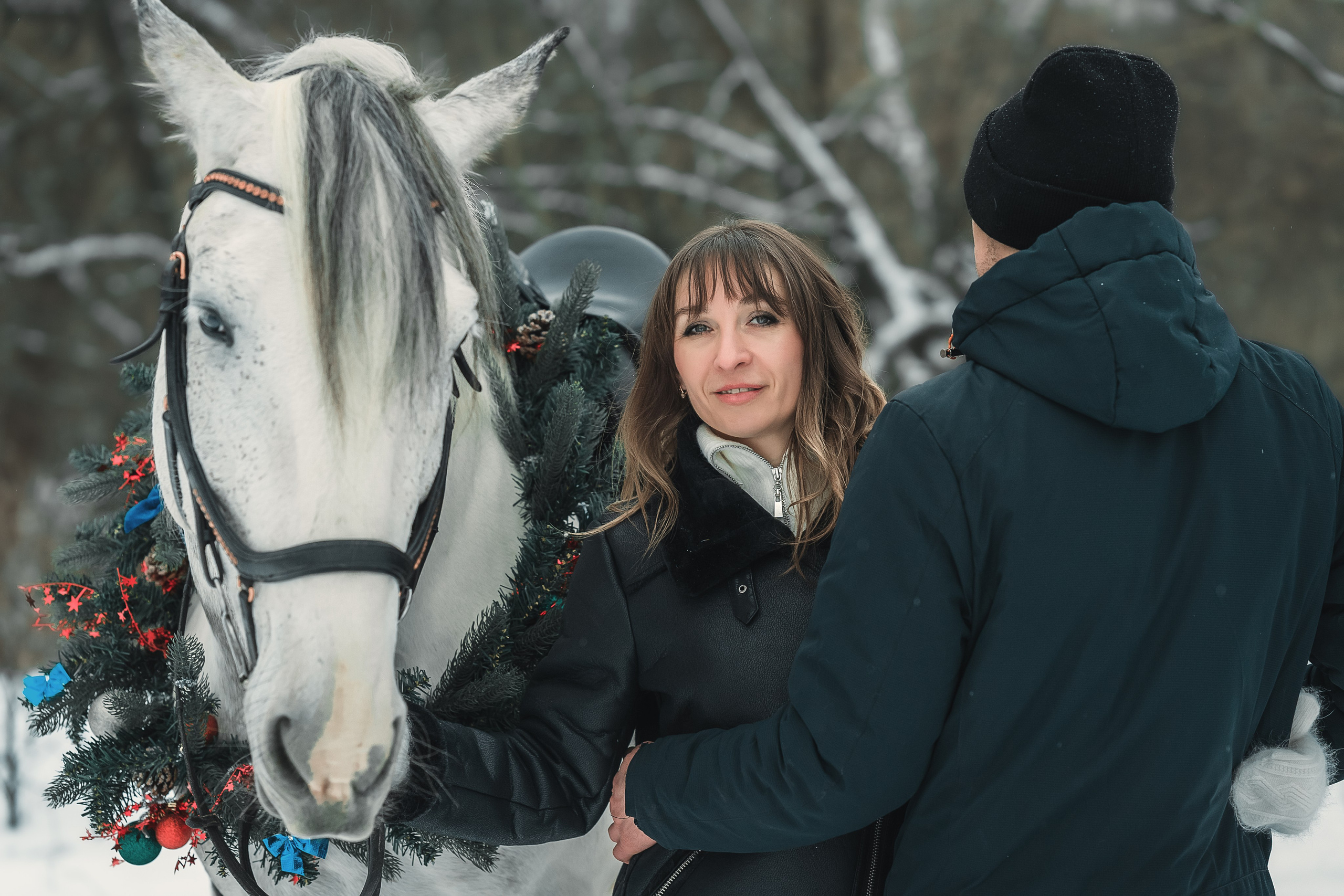 Конная прогулка. Юлия, Ильдар и детки