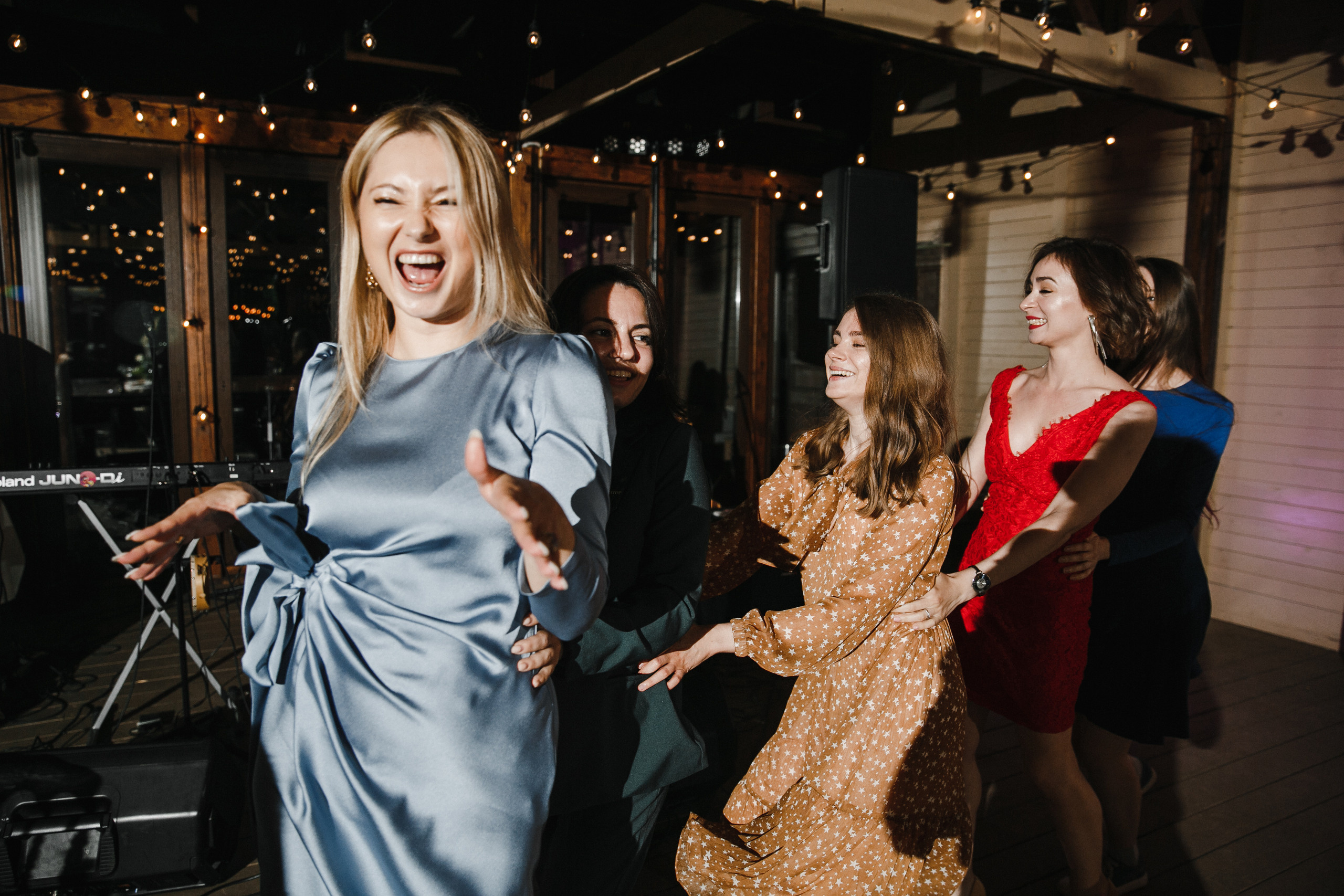 Влад и Ира. Ведущий на свадьбу в Москве Зубков Алексей