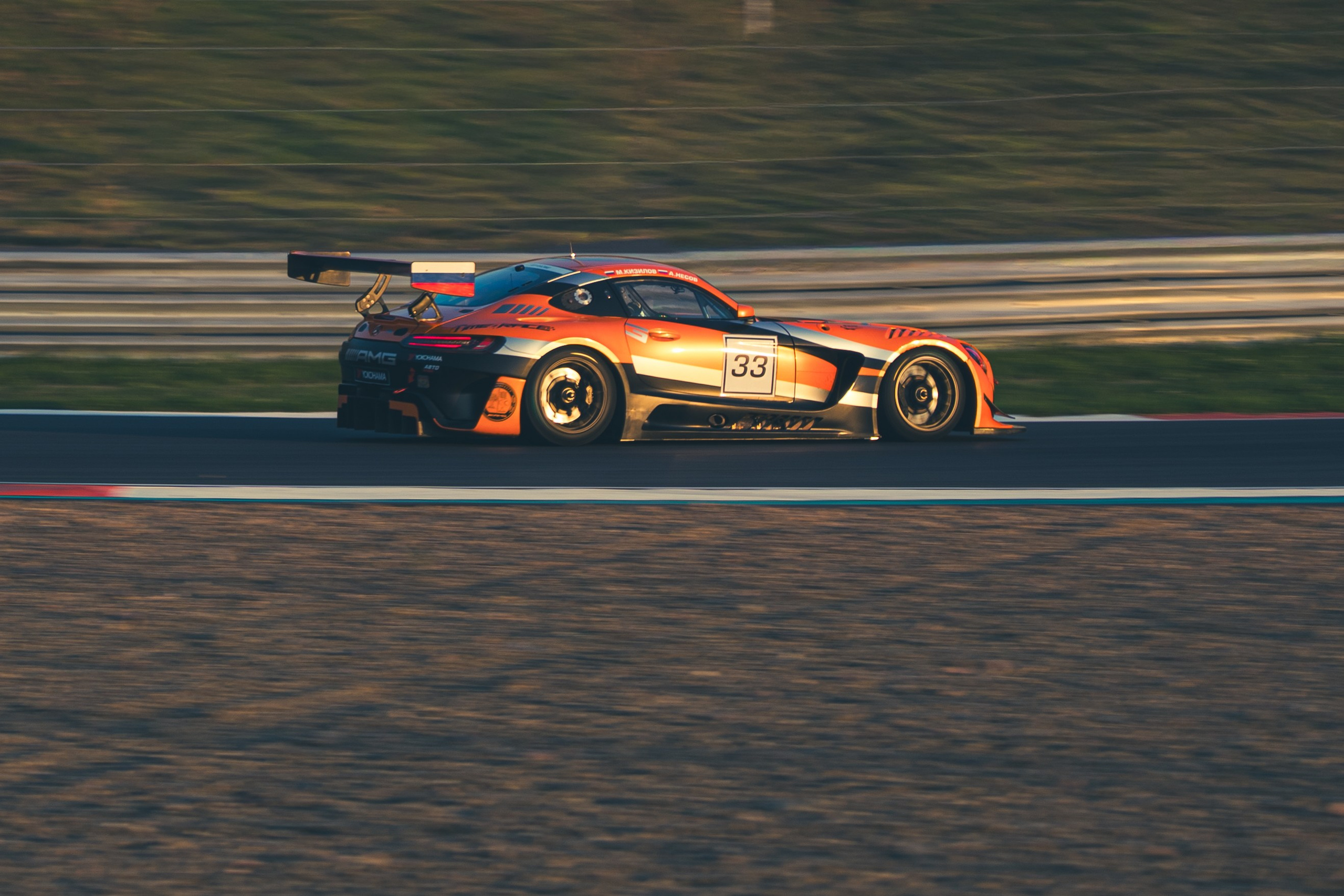 Трек-день Игора Драйв. Портретный и автомобильный фотограф в Санкт-Петербурге Евгений Черепанов