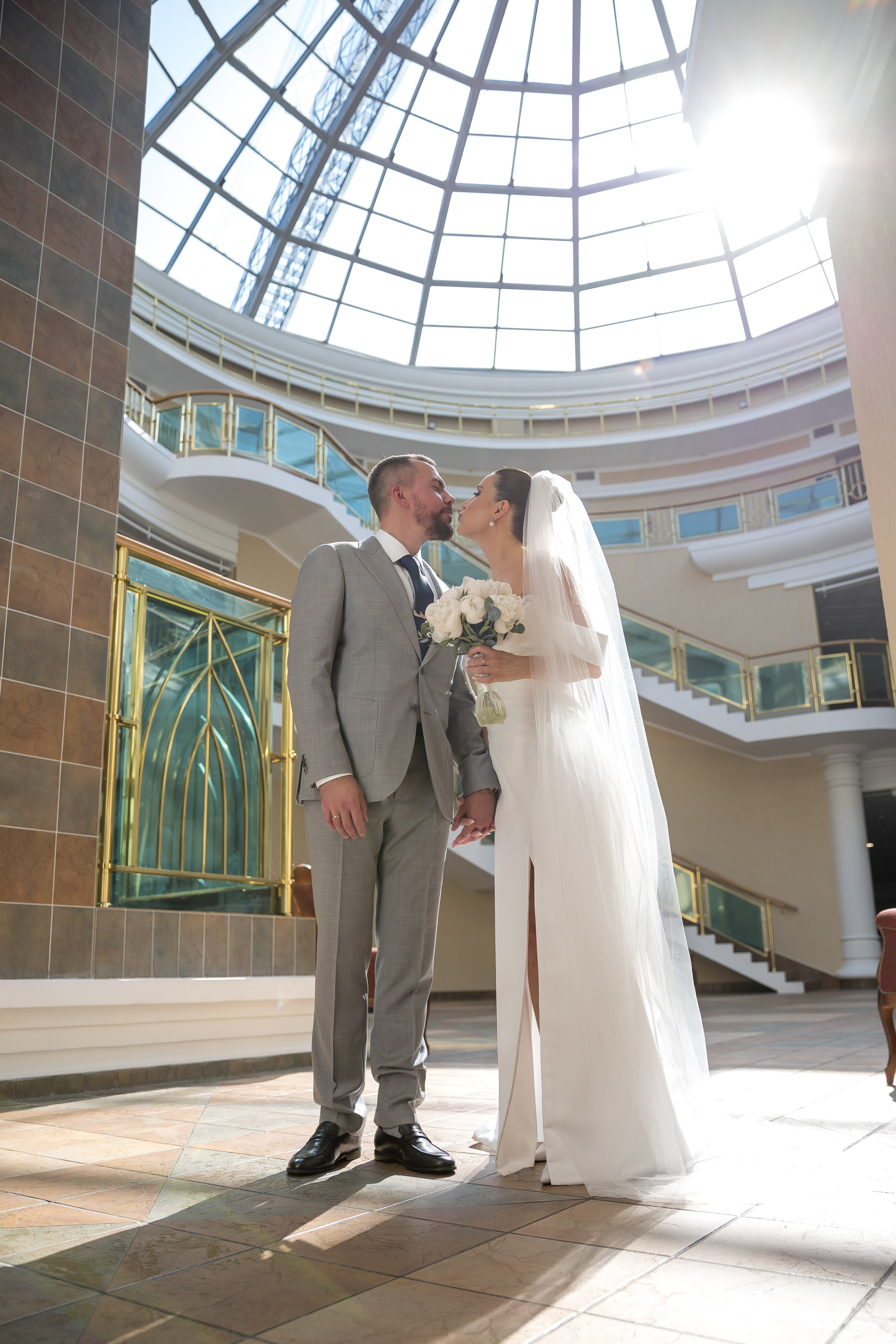 Роман и Елена. Фотограф FOTOBANKA