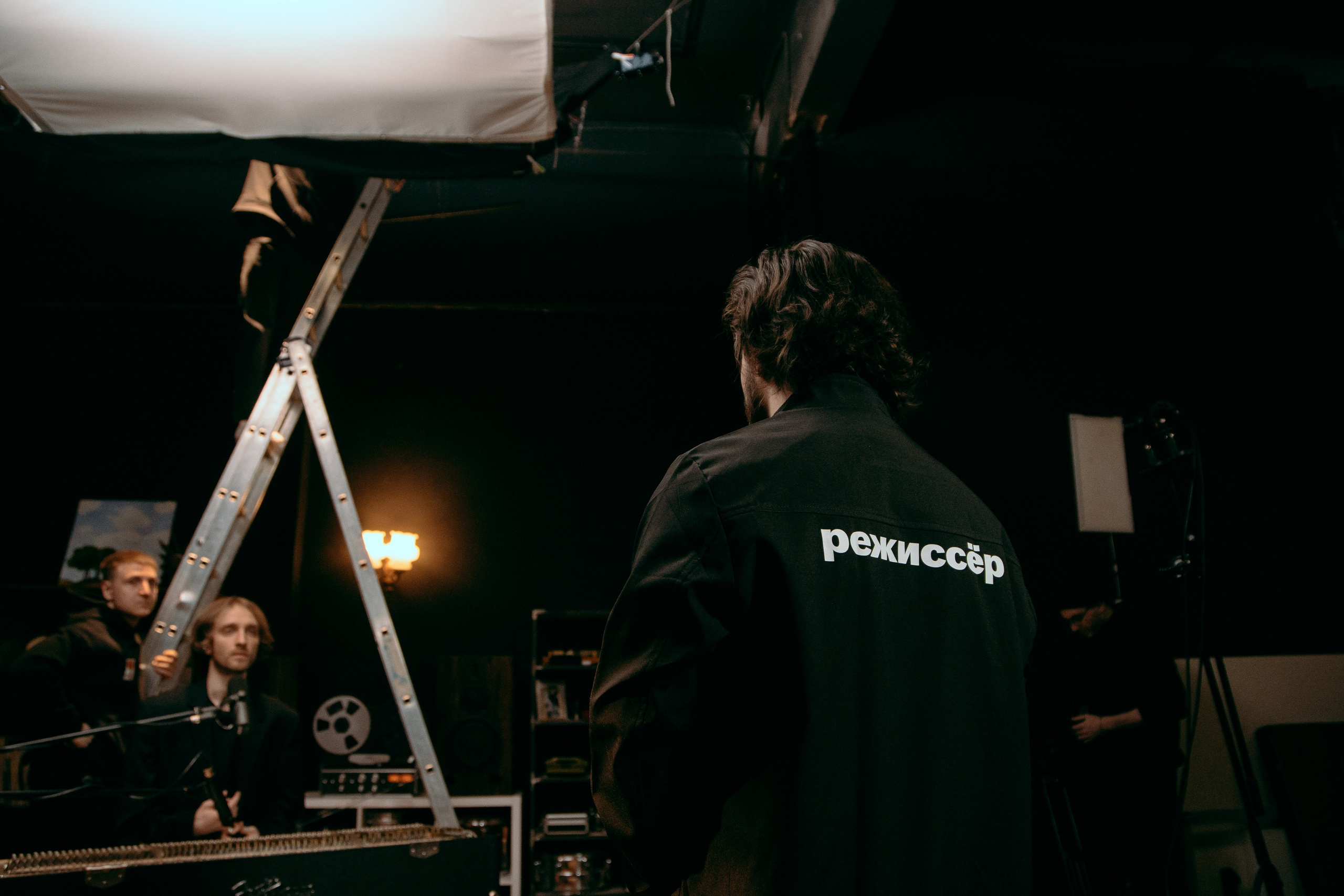 BACKSTAGE. DICHKOWINA