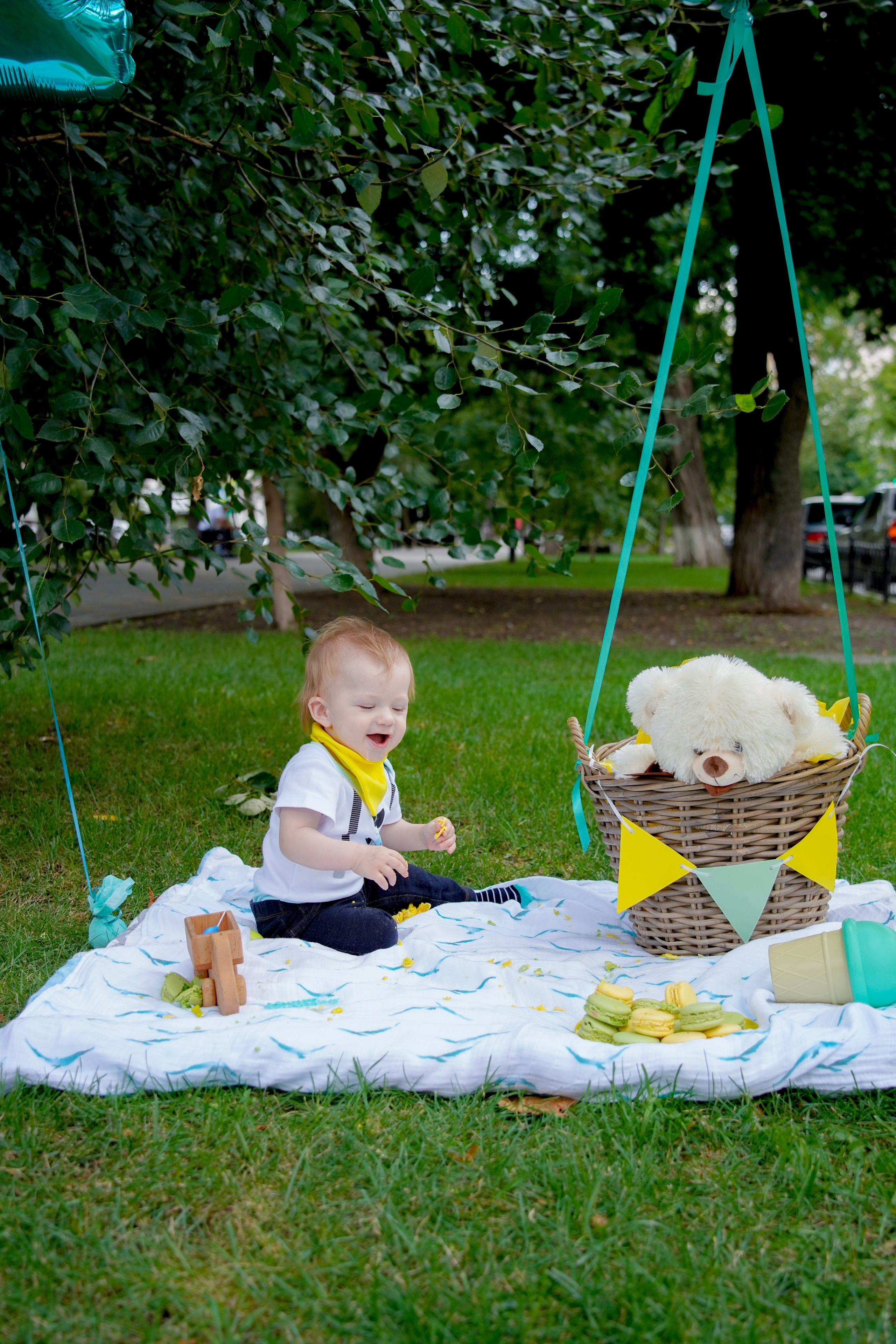 1 год)). Max Matvich and Victoria Basova are professionals in their field