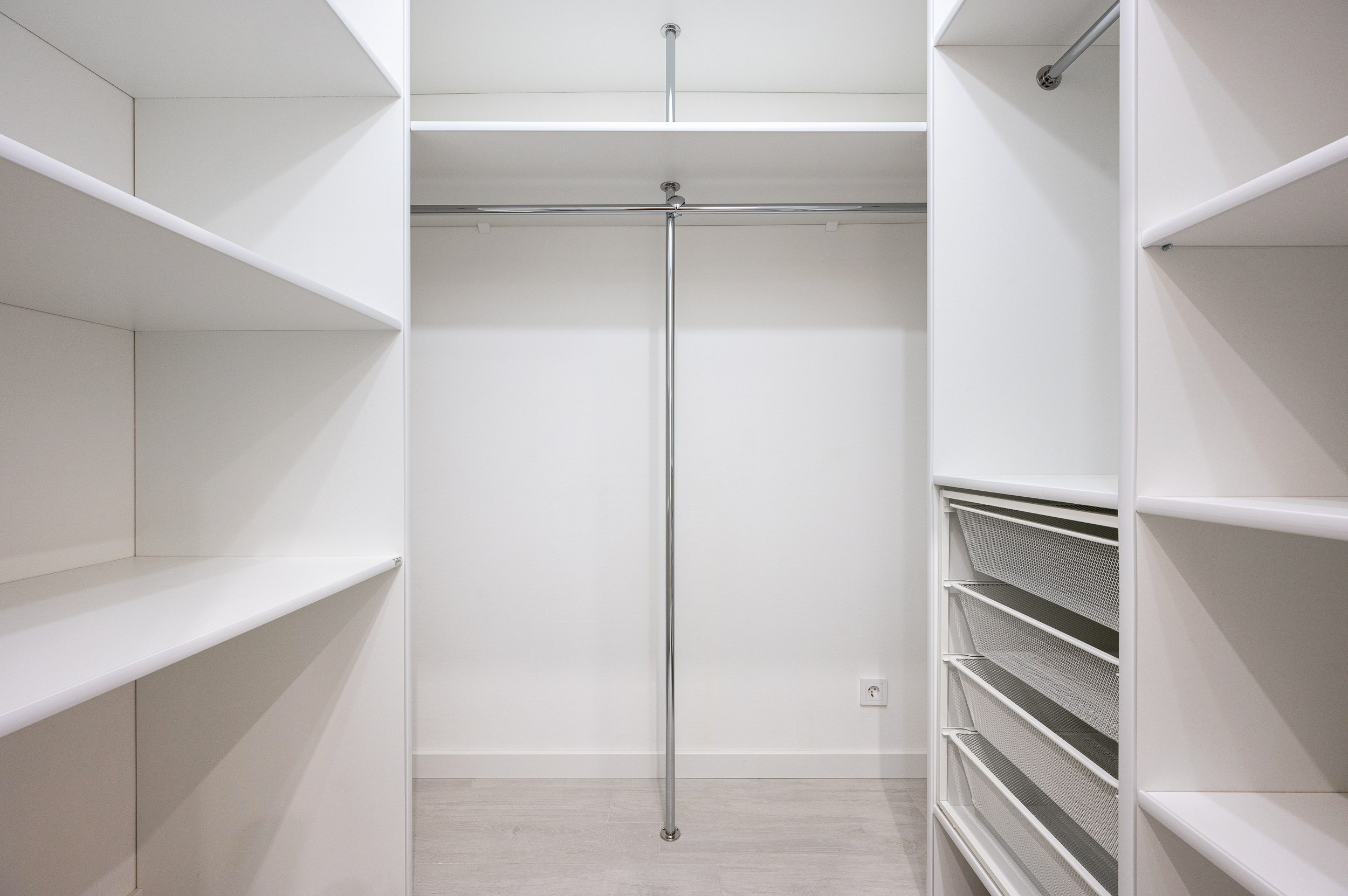 Квартира на Кременчугской. Интерьерный фотограф. Фото- видеосъемка недвижимости Санкт-Петербург