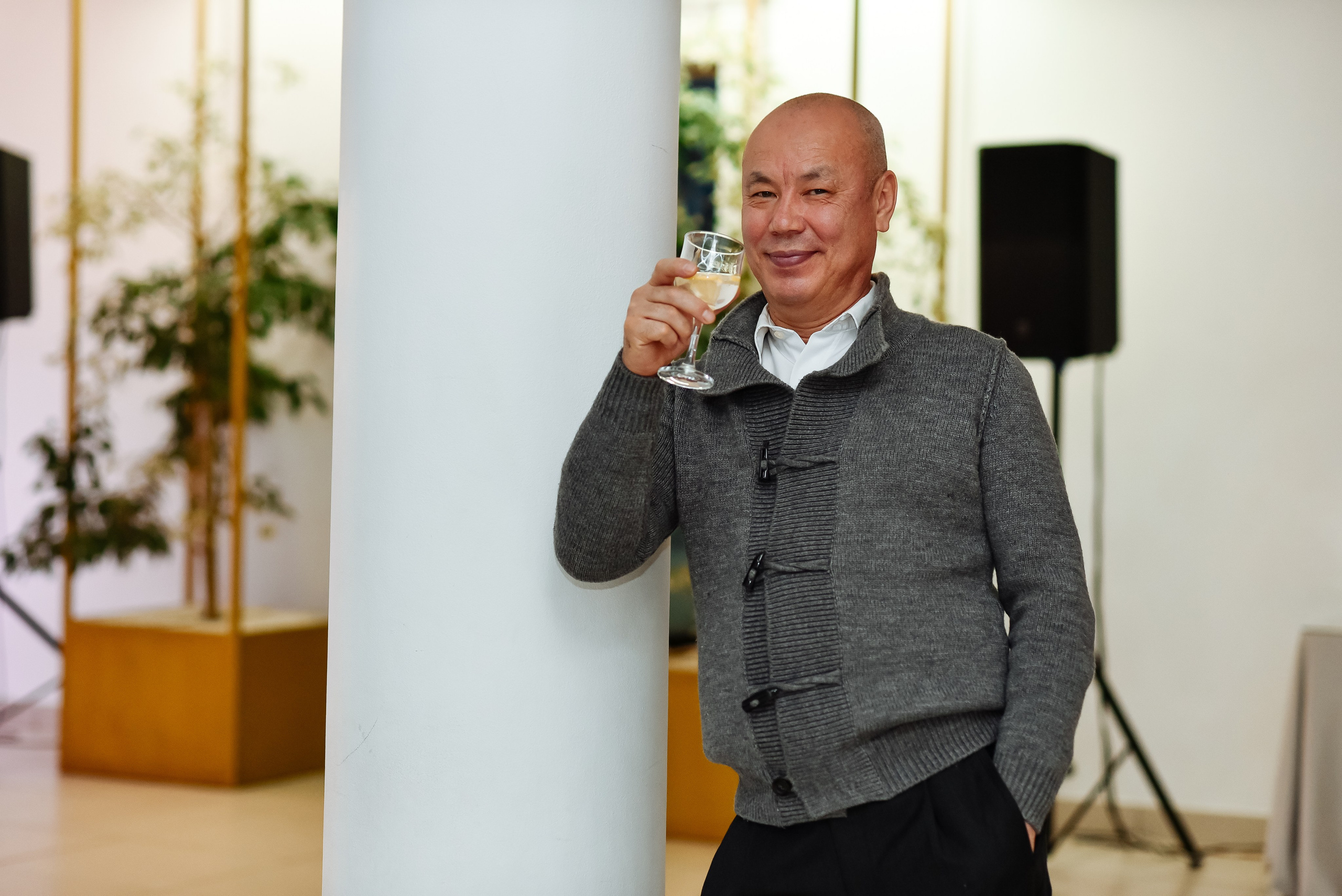 Новогодний корпоратив в ресторане Nebesa. Анастасия Петрович фотограф, фотокорреспондент в Москве и Санкт-Петербурге. Фотосъёмка репортажа, мероприятия, корпоративная съёмка, контент