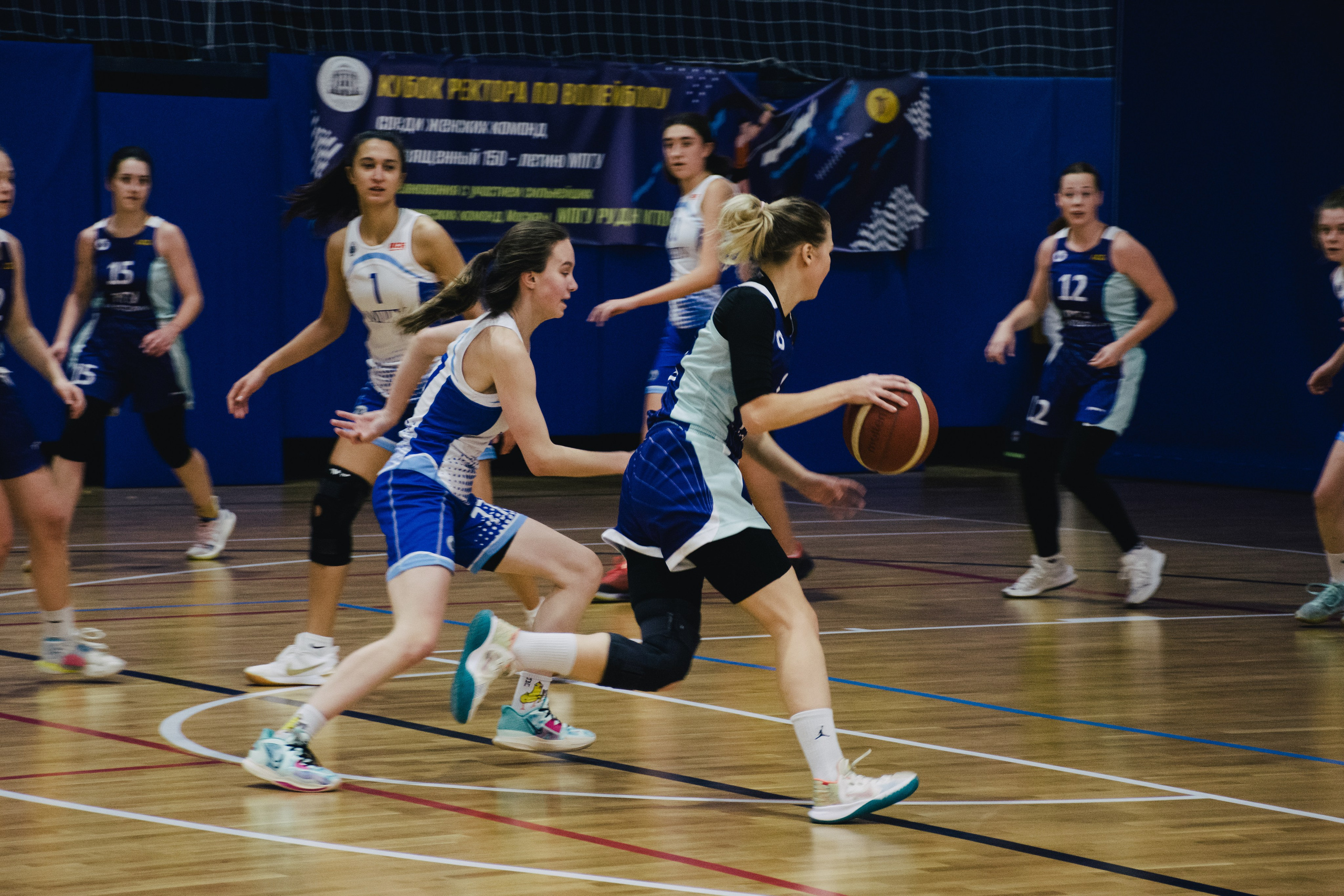 Баскетбол. Фотограф в Москве. Индивидуальные и парные съёмки, мероприятия, промо-съёмки для артистов