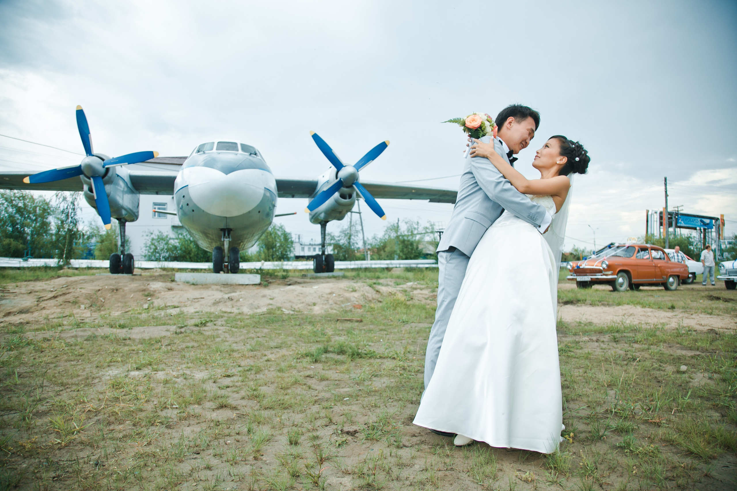 Летнее свадебное фото. Фотограф Надежда Куин, Якутск