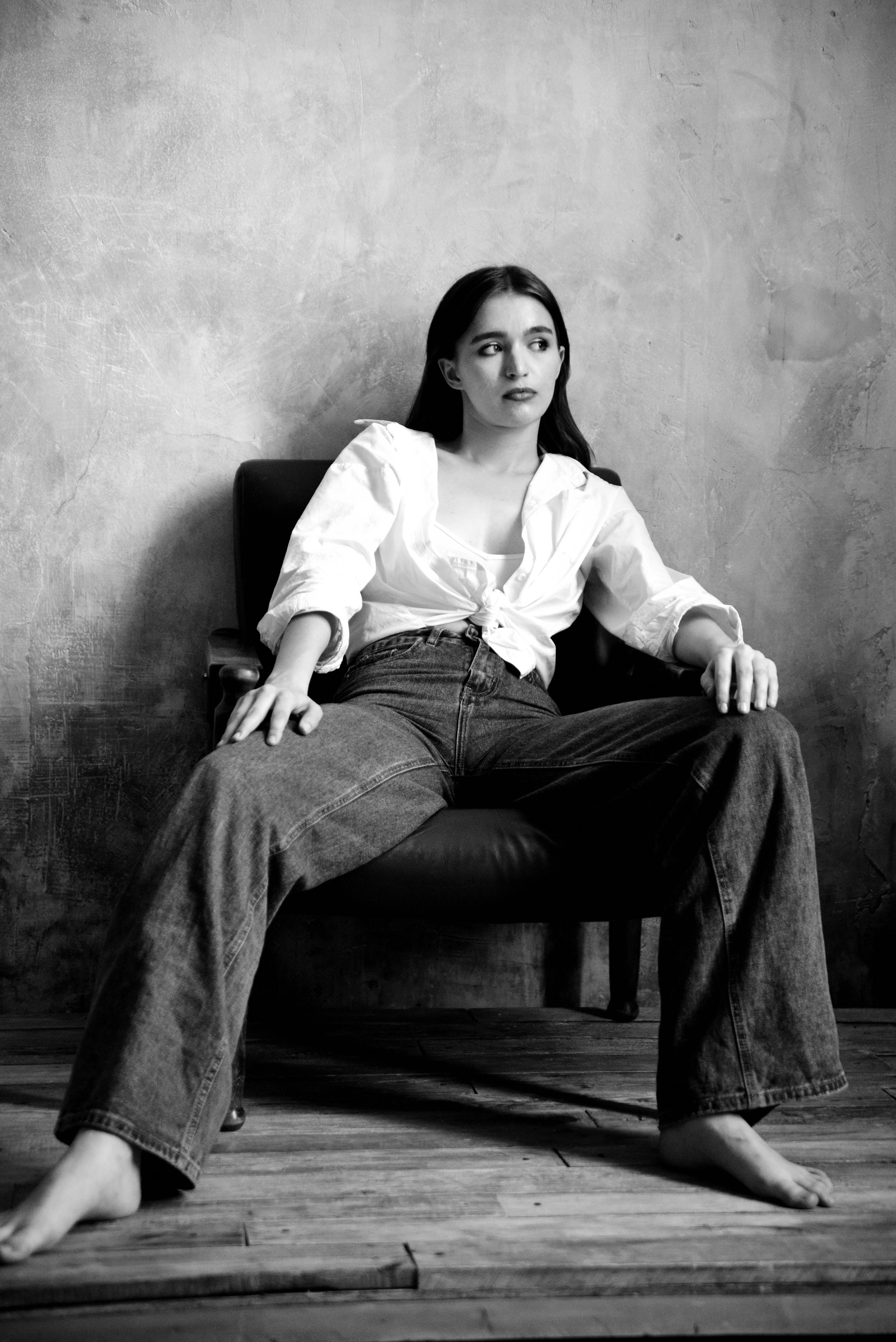 Соня Степаненко. Классический портрет от окна и циклорама