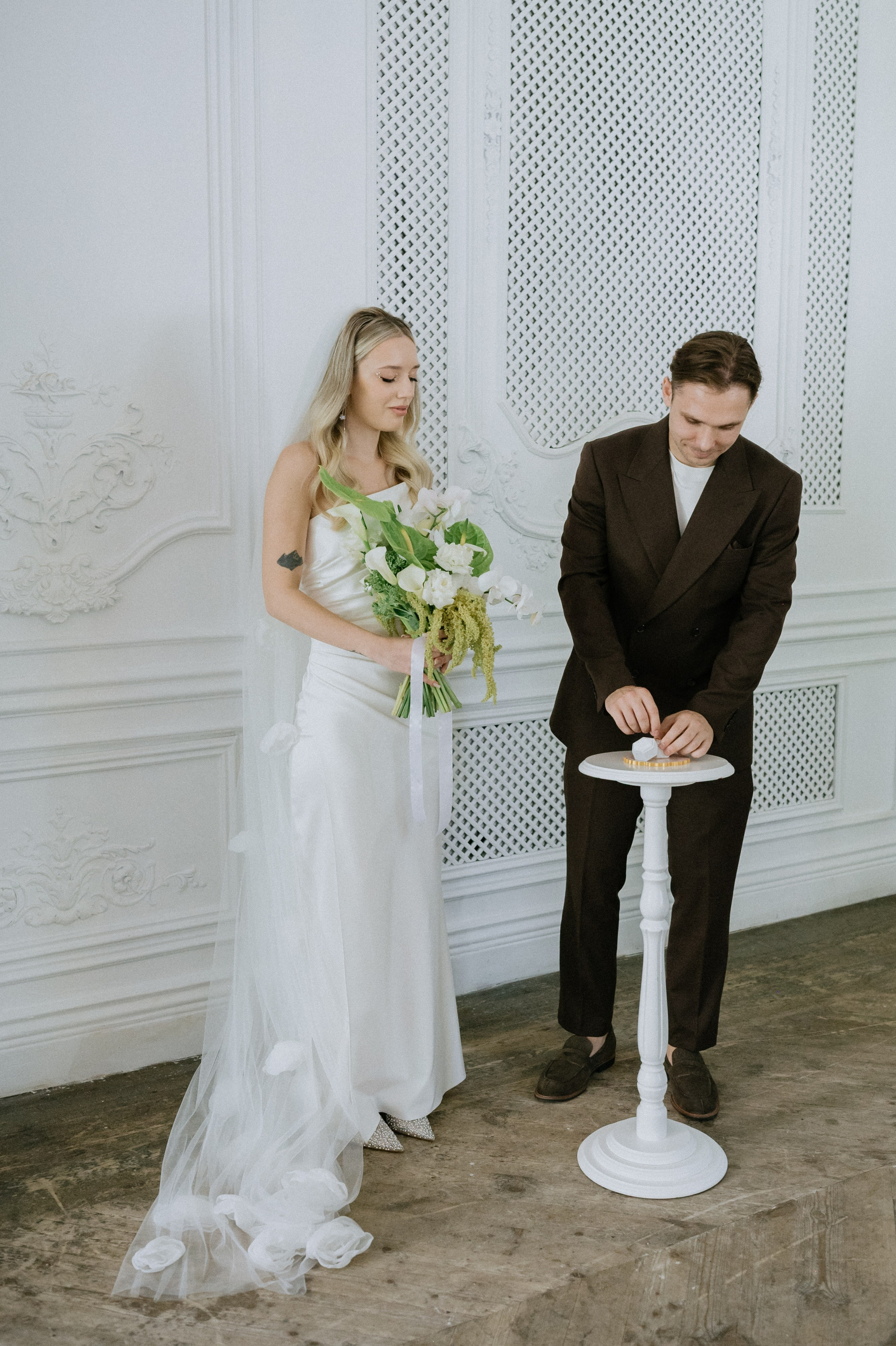 Регистрация брака и фотосессия в Особняке Royal. Свадебный фотограф Москва — Сергей и Татьяна