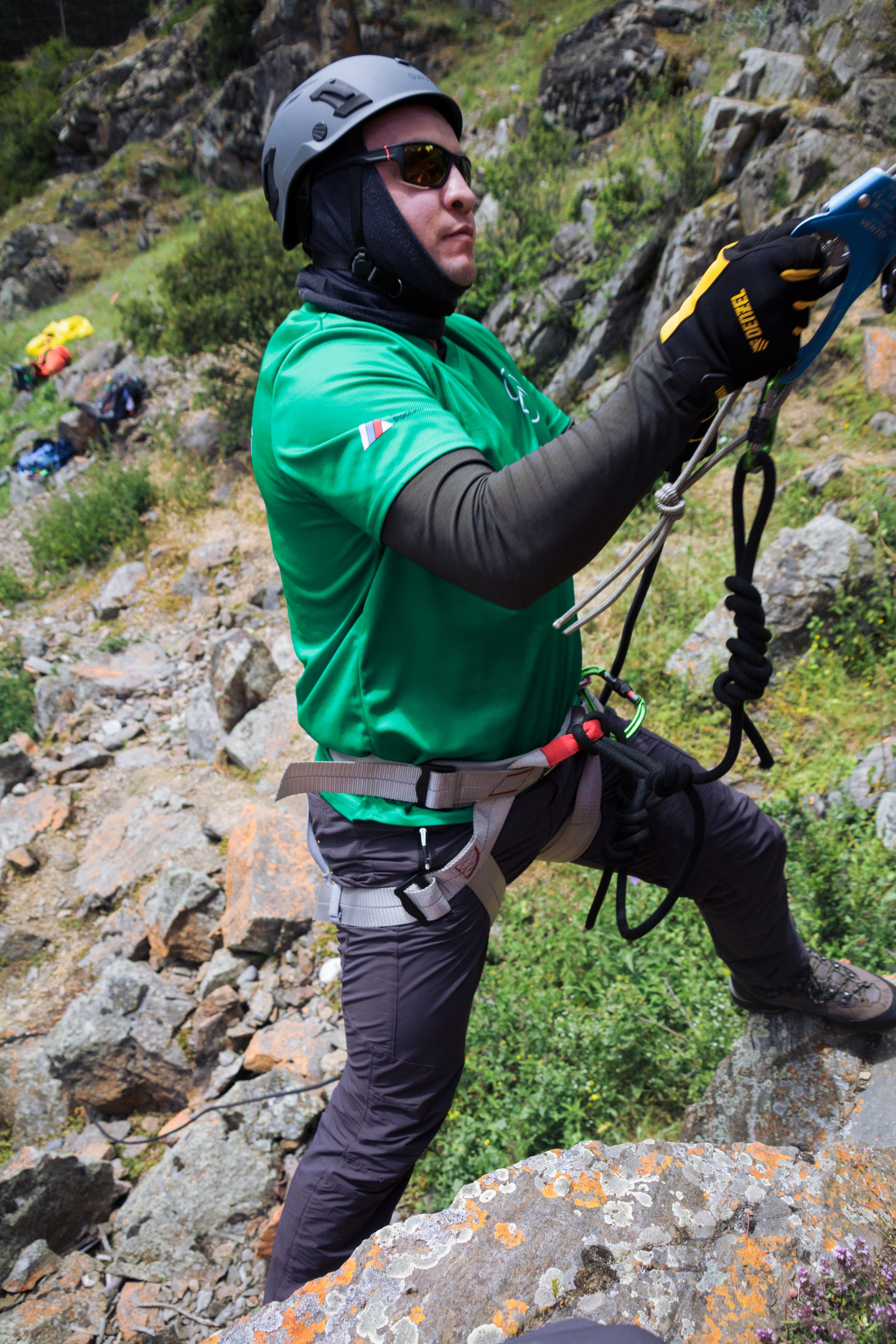 Тренировка на скалах в альплагере (Пример съемки). Фотограф Котий Даниил