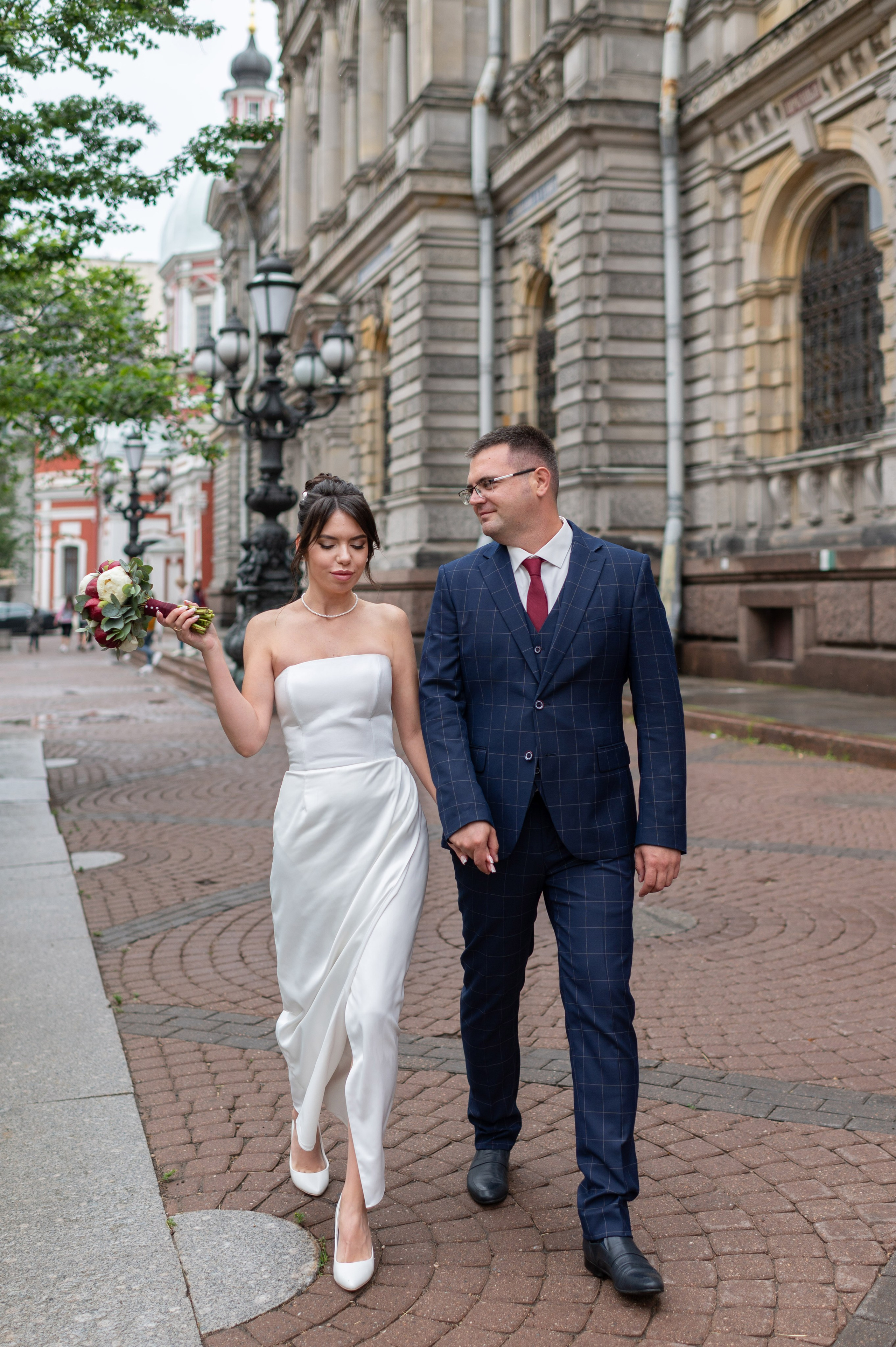 Евгений и Александра (фотосессия под дождём на Исаакиевской площади, свадебная прогулка на Финском заливе). Портретный, семейный и свадебный фотограф в Санкт-Петербурге и в Пушкине Ширяев Денис