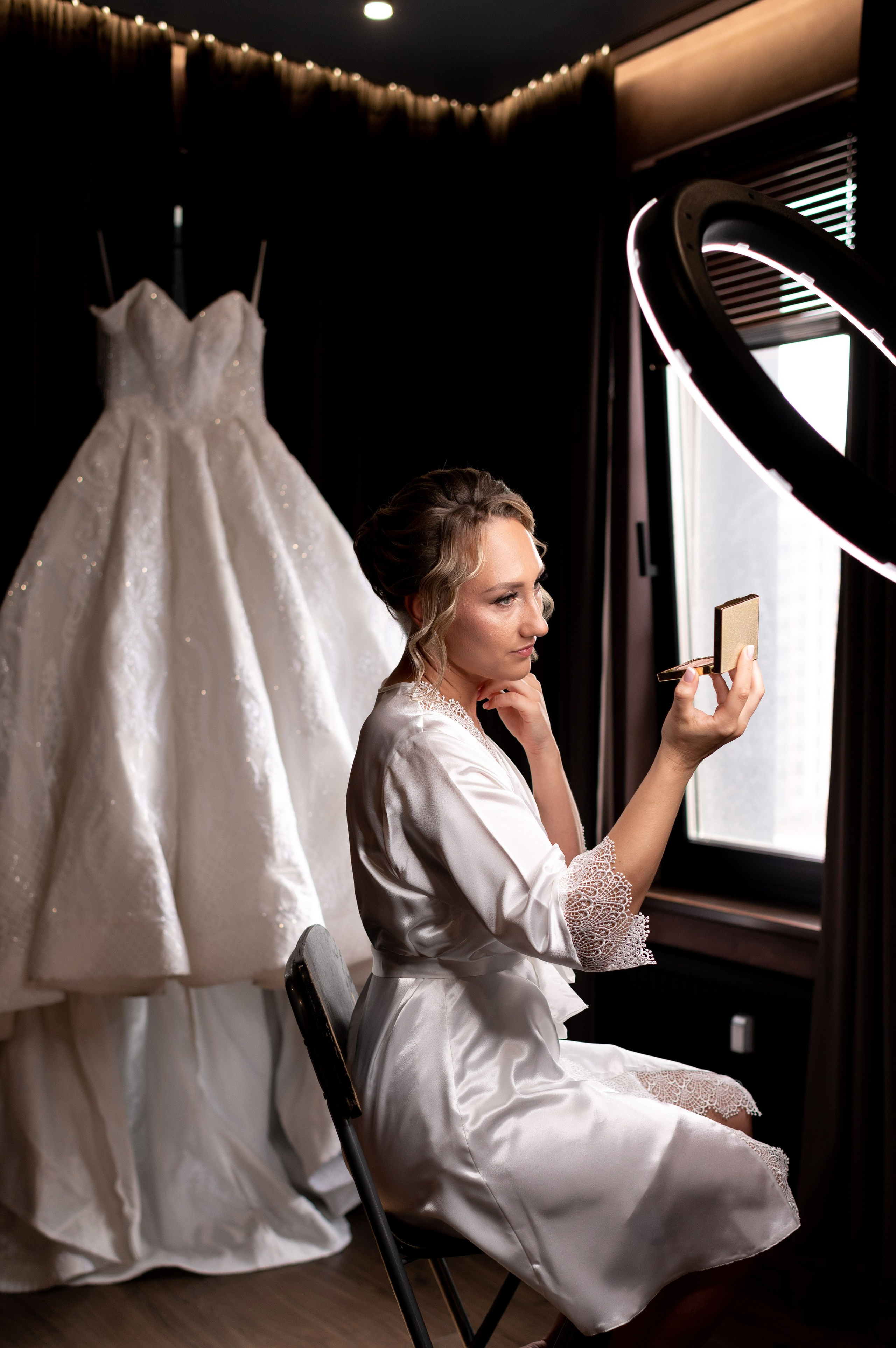 Анастасия и Игорь (фотосессия во Втором Дворце Бракосочетания, Польский сад, здание городской Ратуши). Портретный, семейный и свадебный фотограф в Санкт-Петербурге и в Пушкине Ширяев Денис