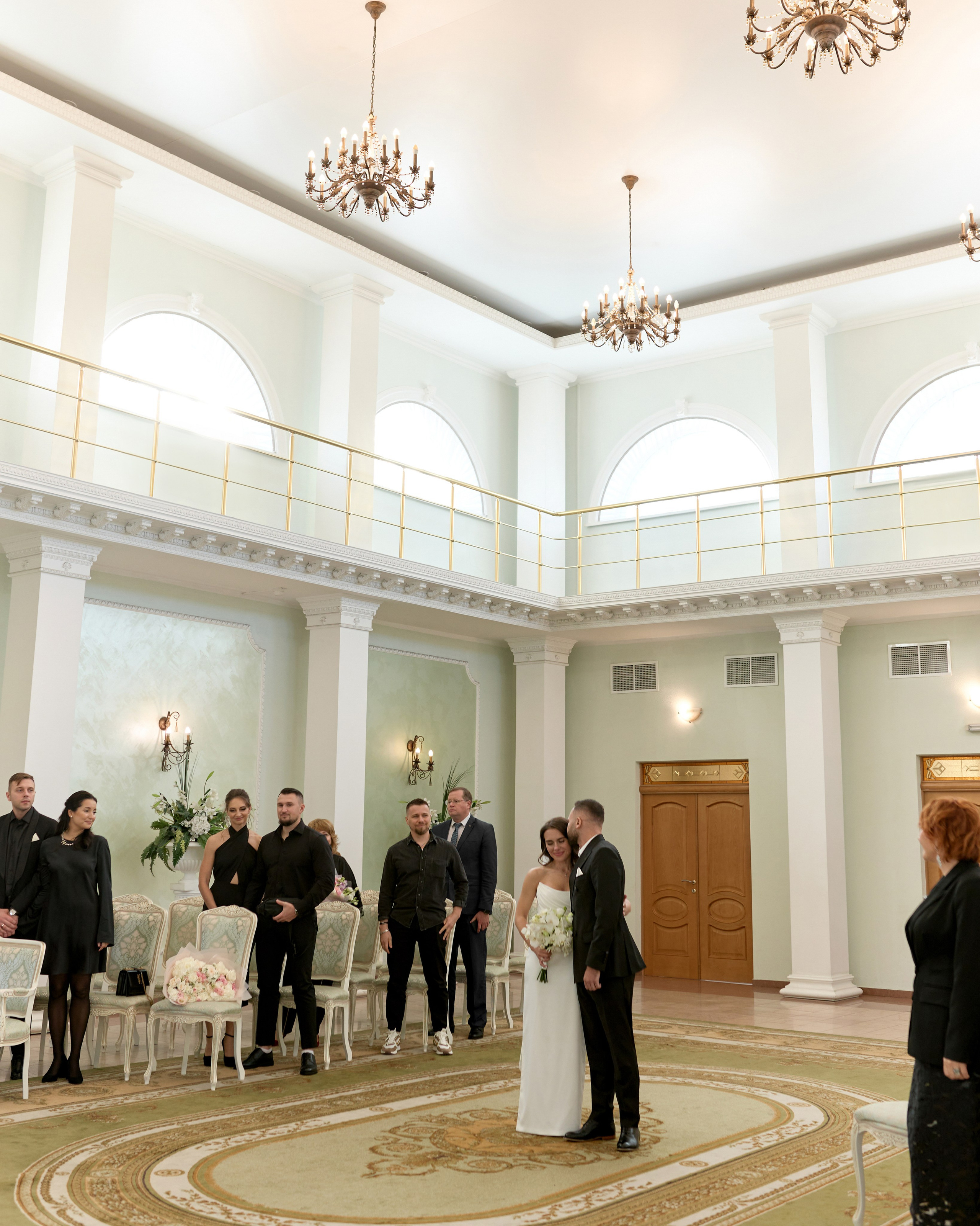 Свадебная фотосессия в отеле с видом на Исаакиевский собор. Сестры Карабаза. Фотографы и ретушеры в Москве и Санкт-Петербурге