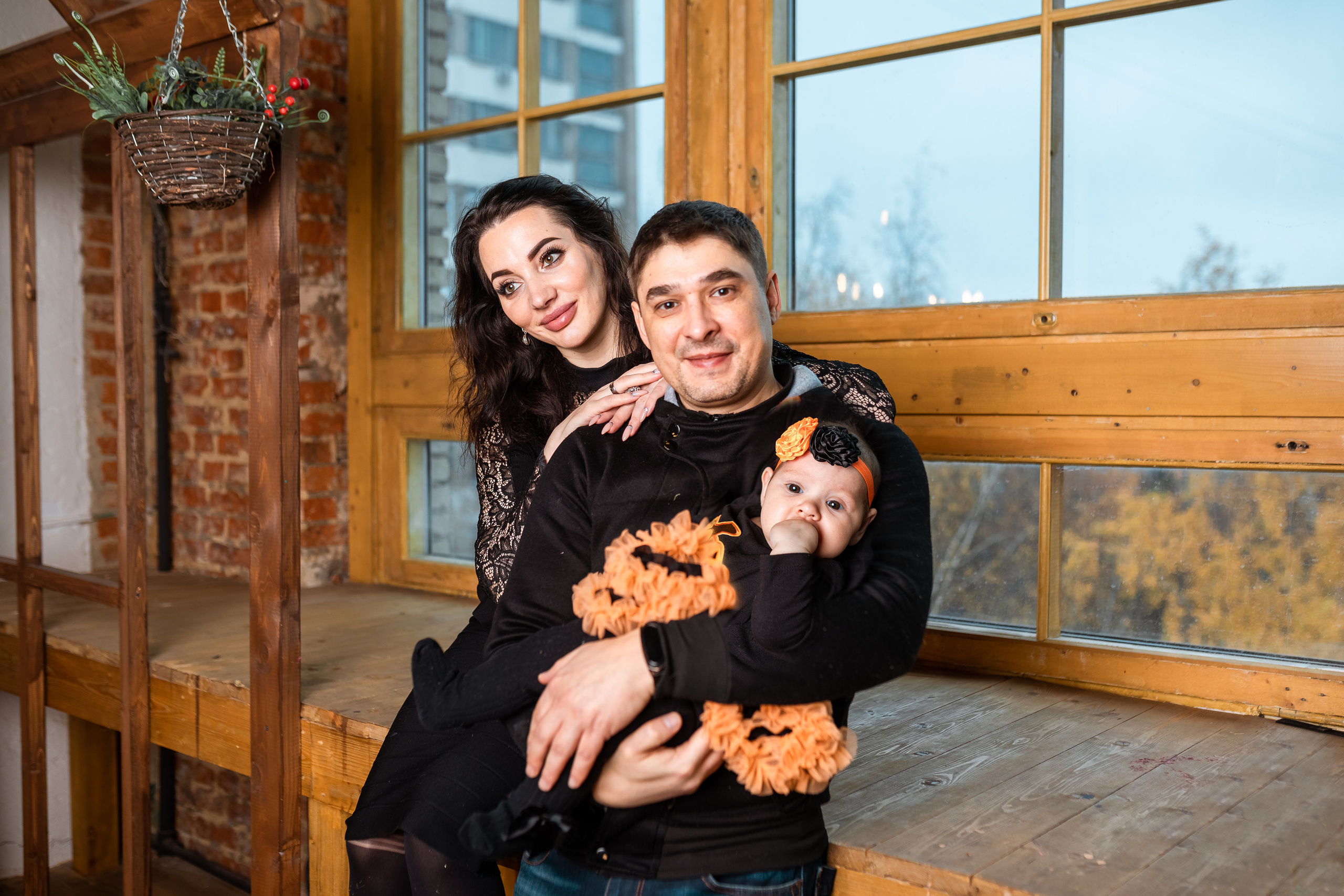 Семейная съемка для семьи Татьяны и Германа в студии Gallery. Женский семейный фотограф Тула Москва Захарова Анна