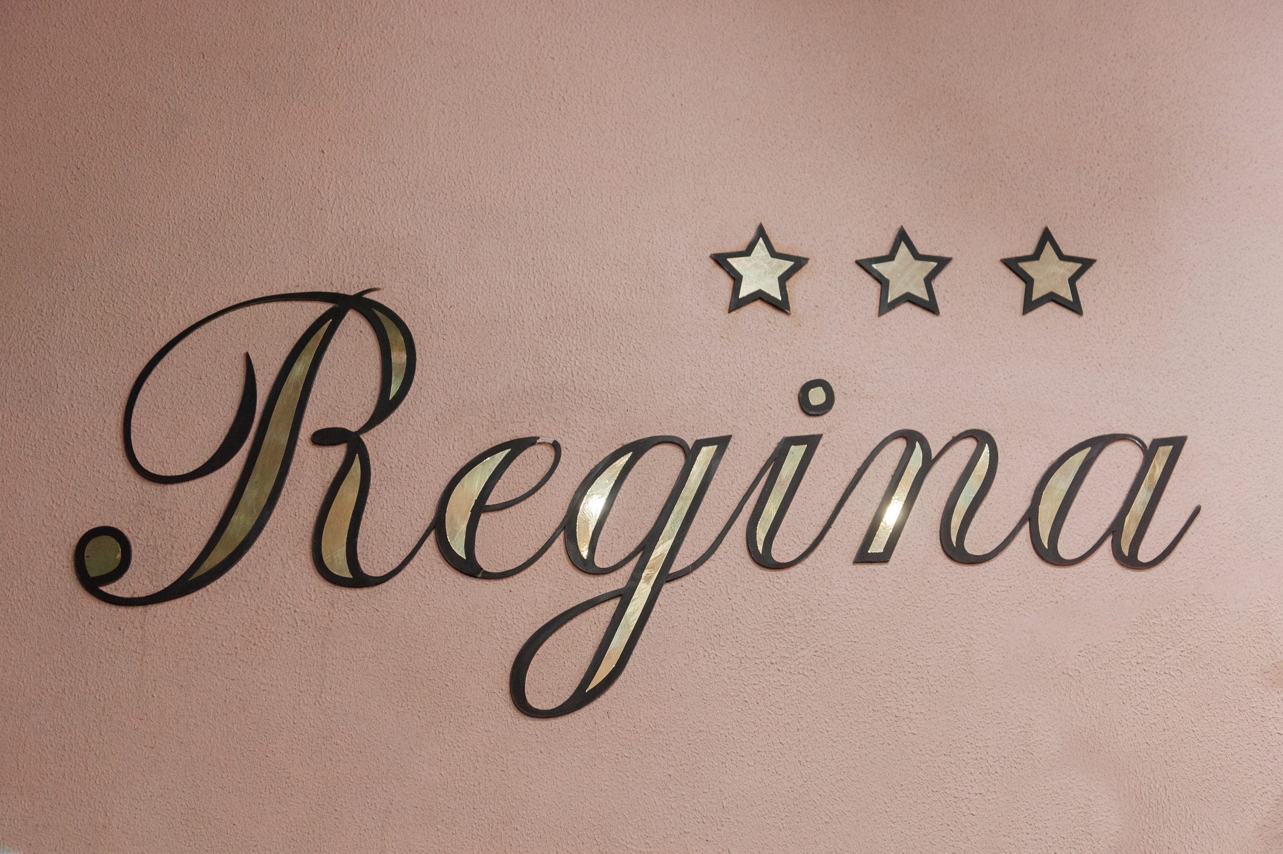 Выездной мастер-класс по диффузорам в отеле Regina | AROMALAGE