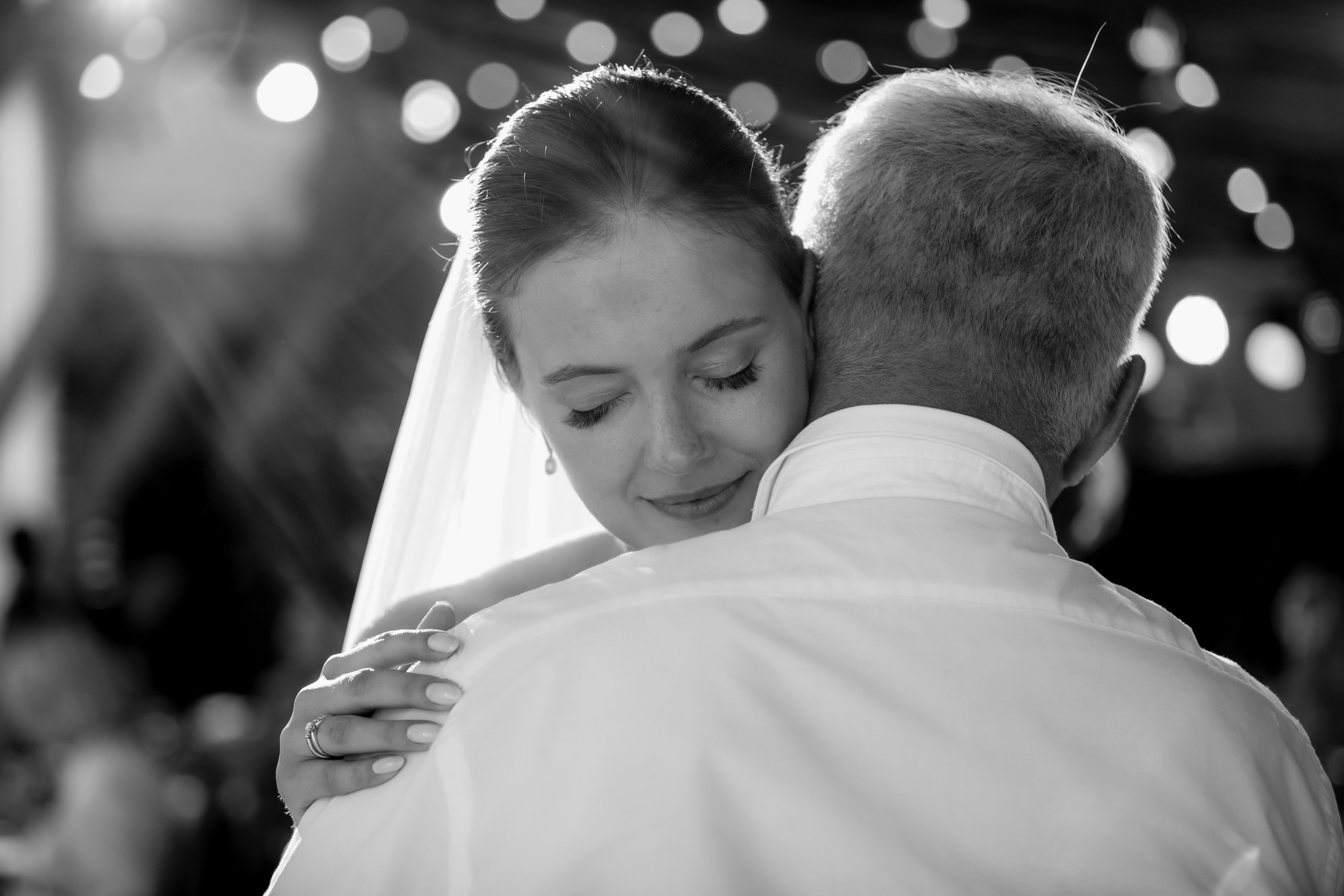 Александр и Люда. Красивая классика. Свадебный фотограф Марина Назарова Москва