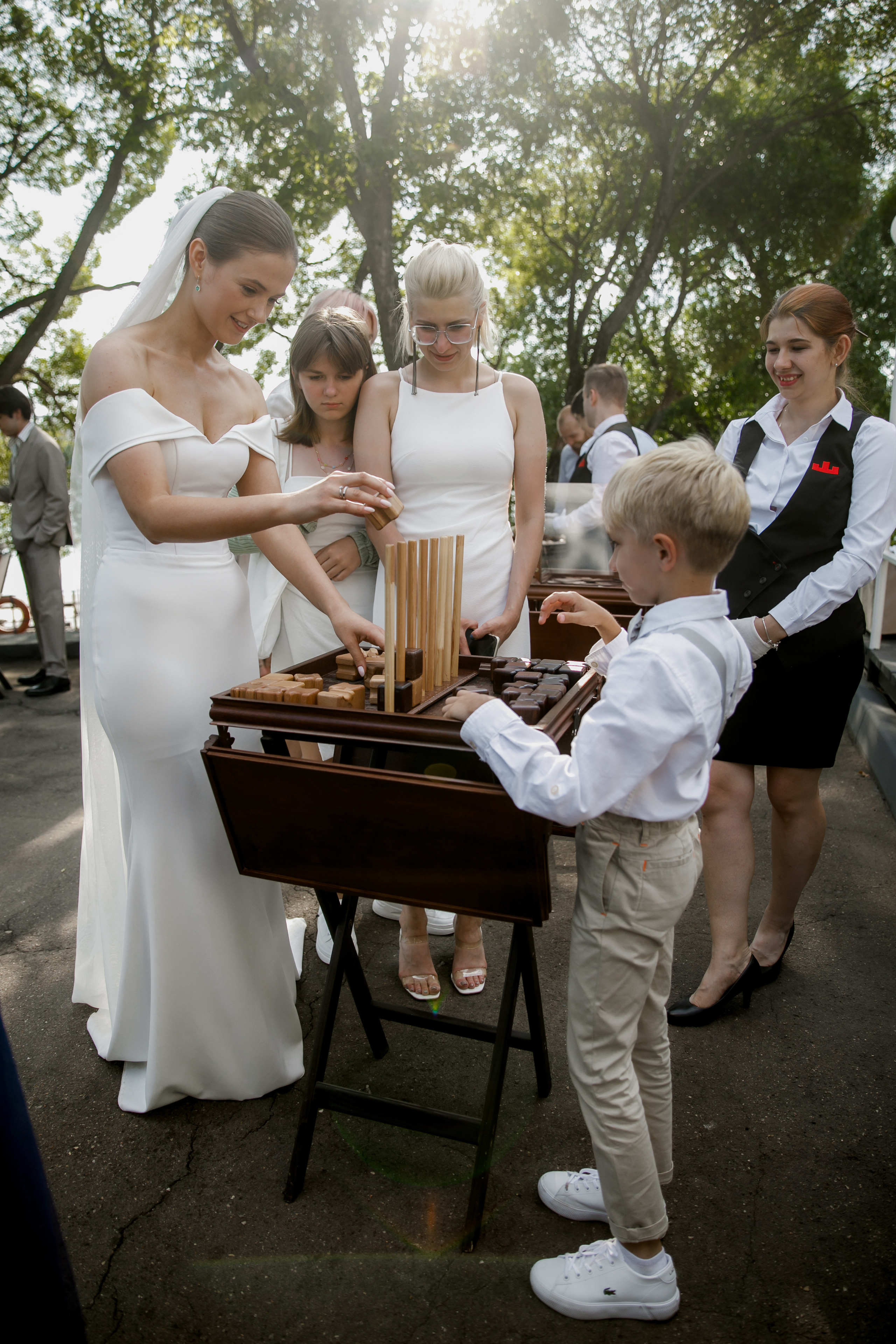 Александр и Люда. Красивая классика. Свадебный фотограф Марина Назарова Москва
