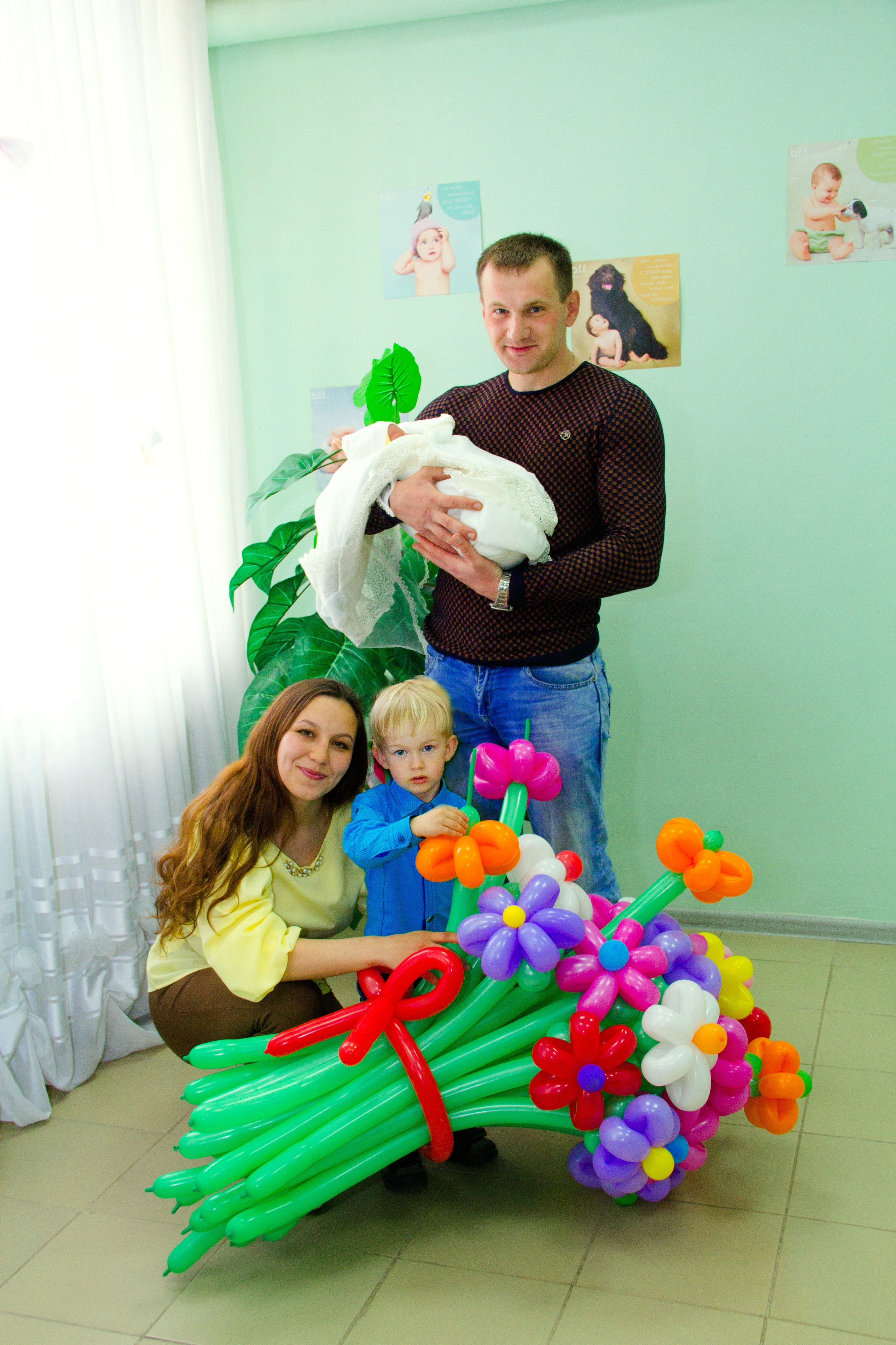 Выписка из роддома. Игорь Варава свадебный фотограф видеограф Белая Глина Краснодар