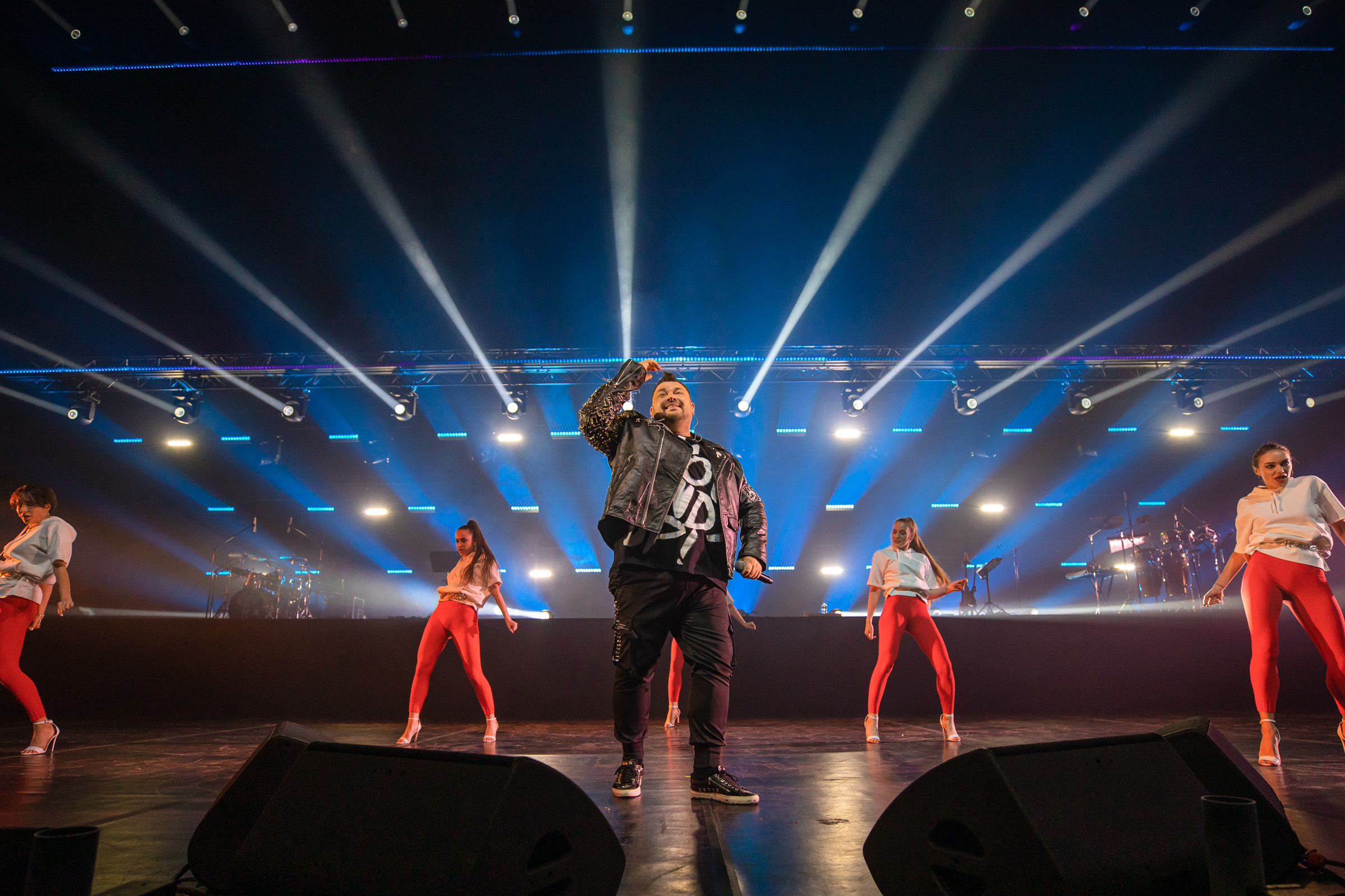 Руки вверх. Свадебная фото-видеосъемка в Москве и Мо