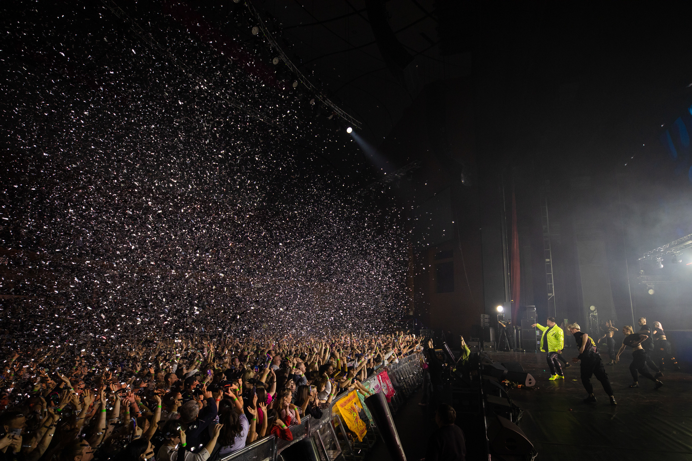 Руки вверх. Свадебная фото-видеосъемка в Москве и Мо