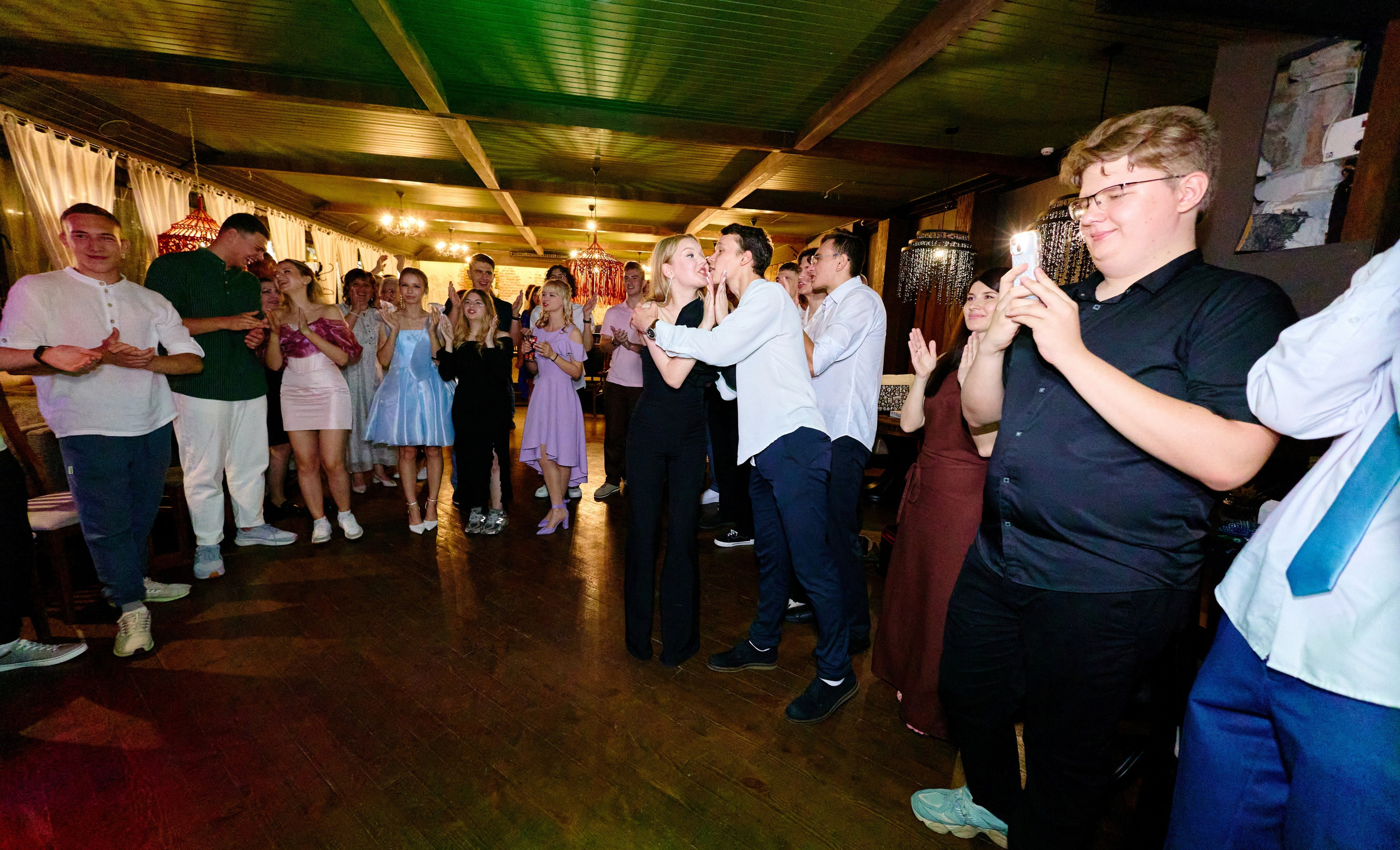 Выпускной 35 Сош. Фотограф Выпускные альбомы Таганрог Сергей Коробченко