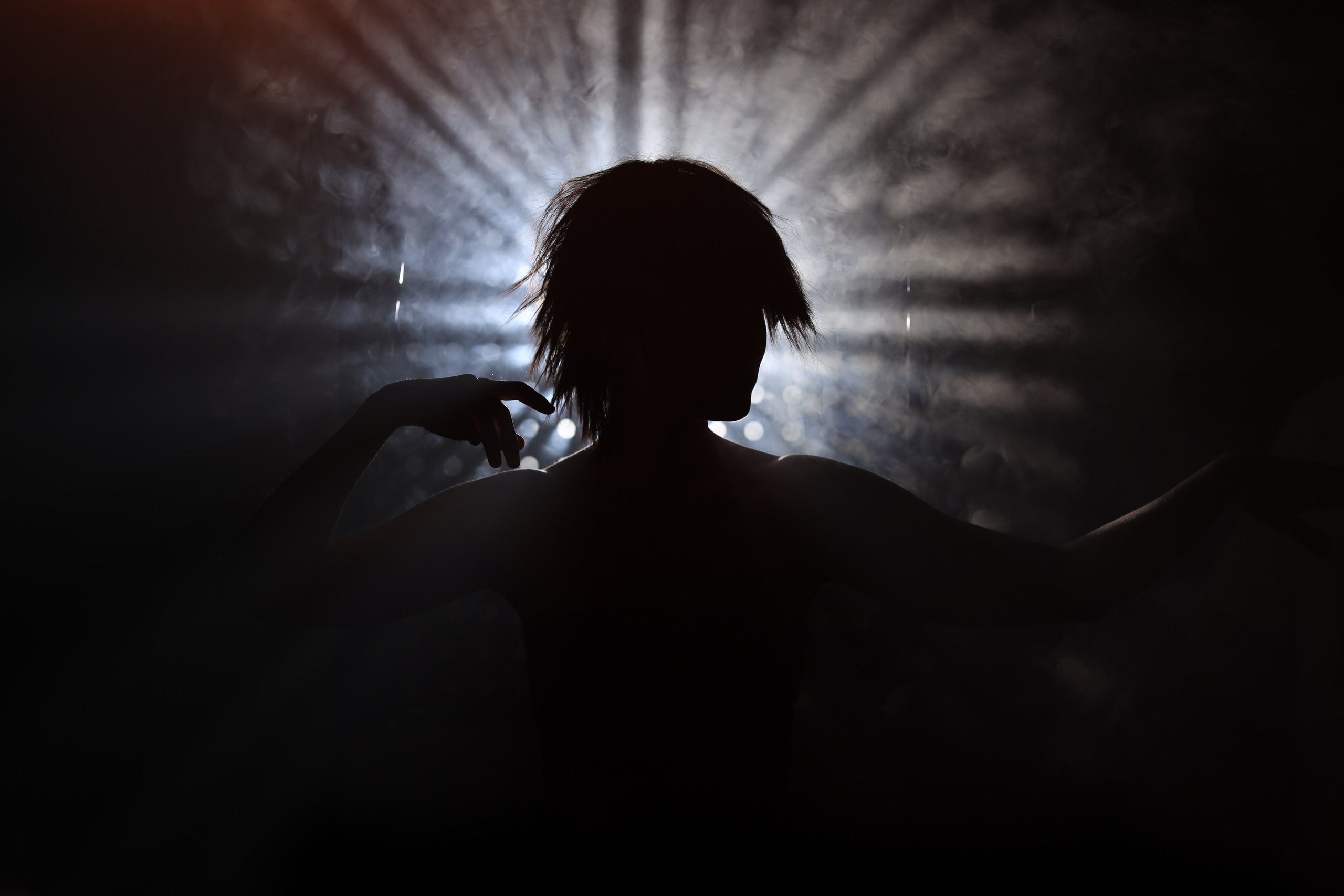 Дым и свет. Съемка в студии под ваш запрос, студийные съемки, фотографии архитектурных объектов — Александр Евстигнеев — фотограф Москва