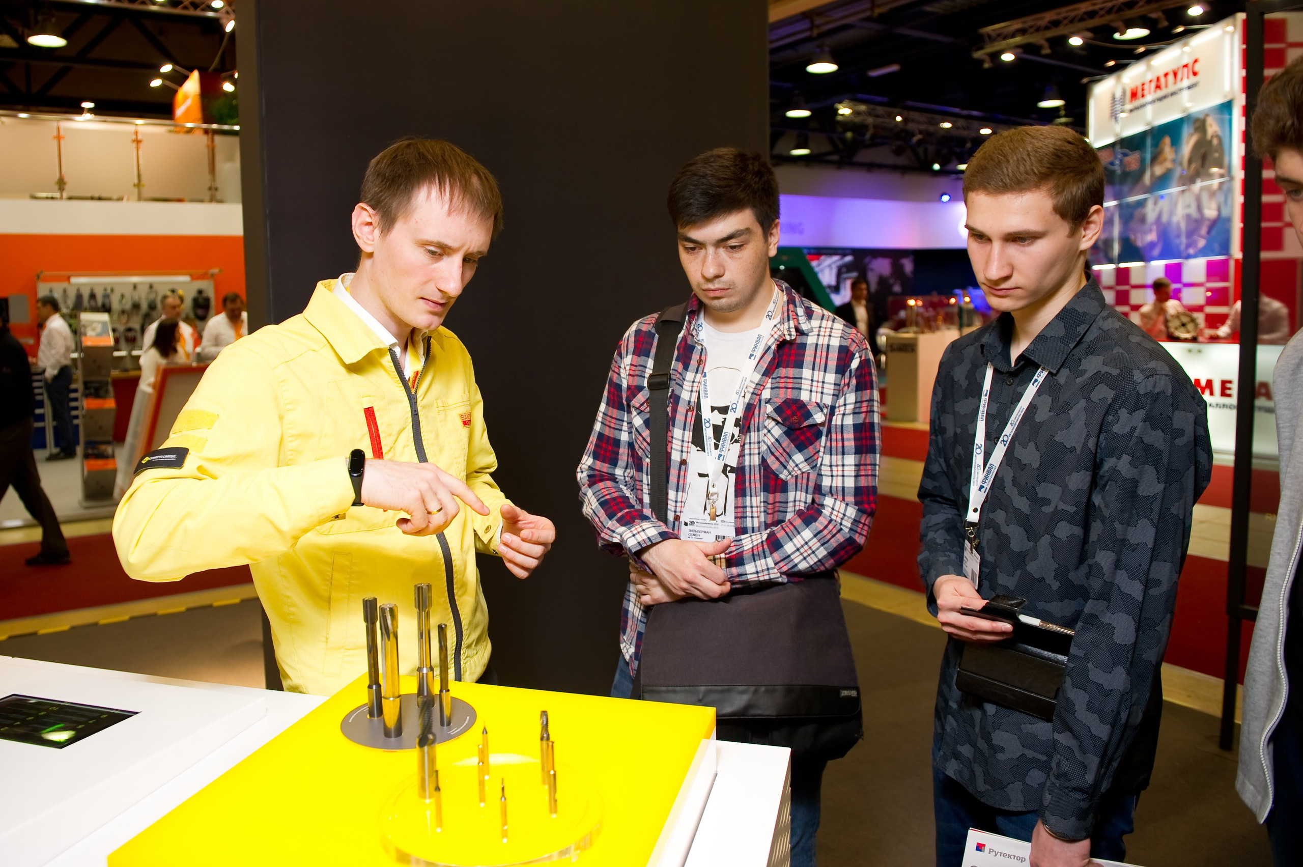 Работа Sandvik на выставке «Металлообработка». Репортажный фотограф и видеограф Слава Думчев. Тимбилдинги, отчетники, корпоративы
