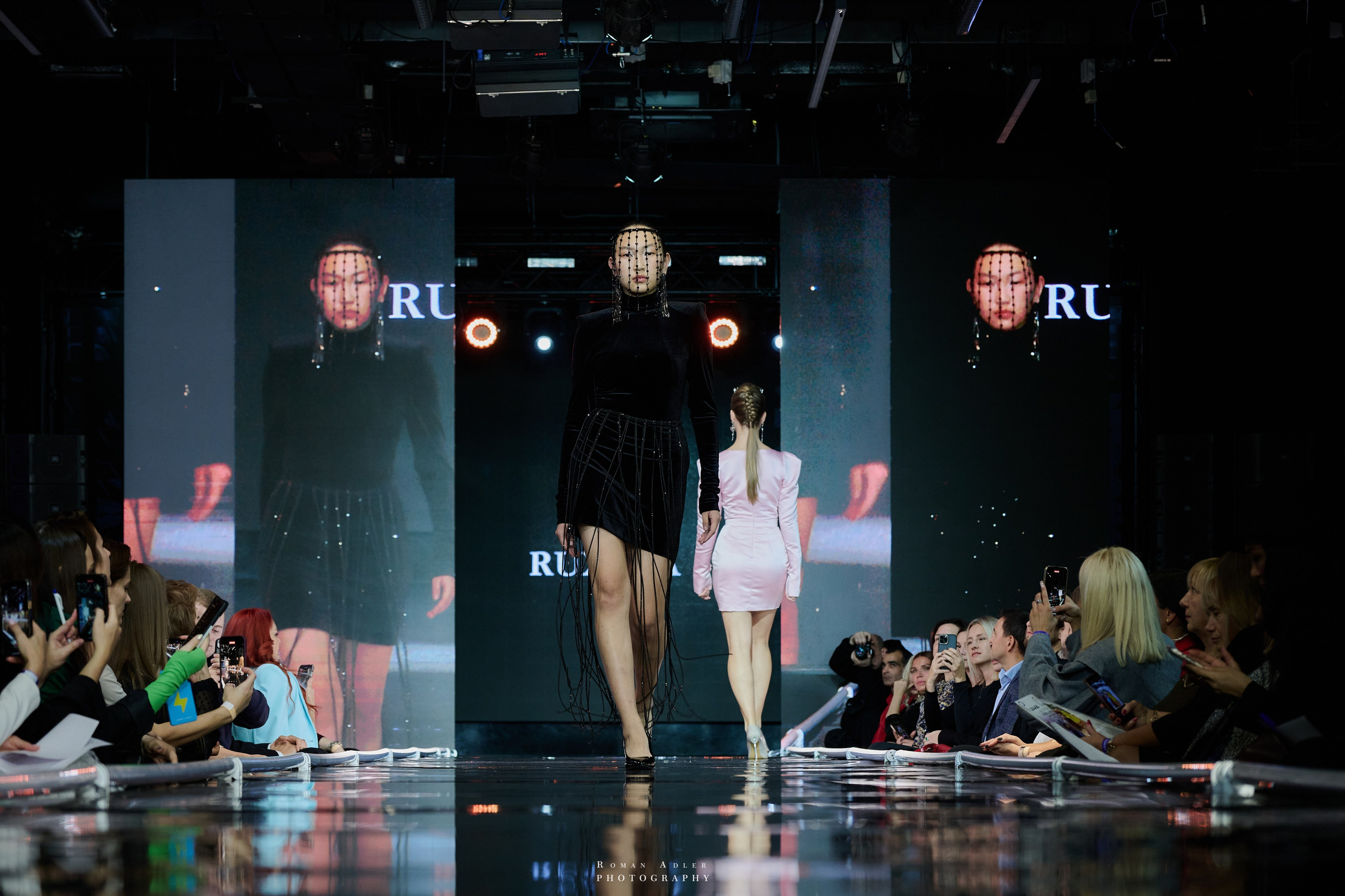 МКММ ХII сезон. Фотограф Роман Адлер