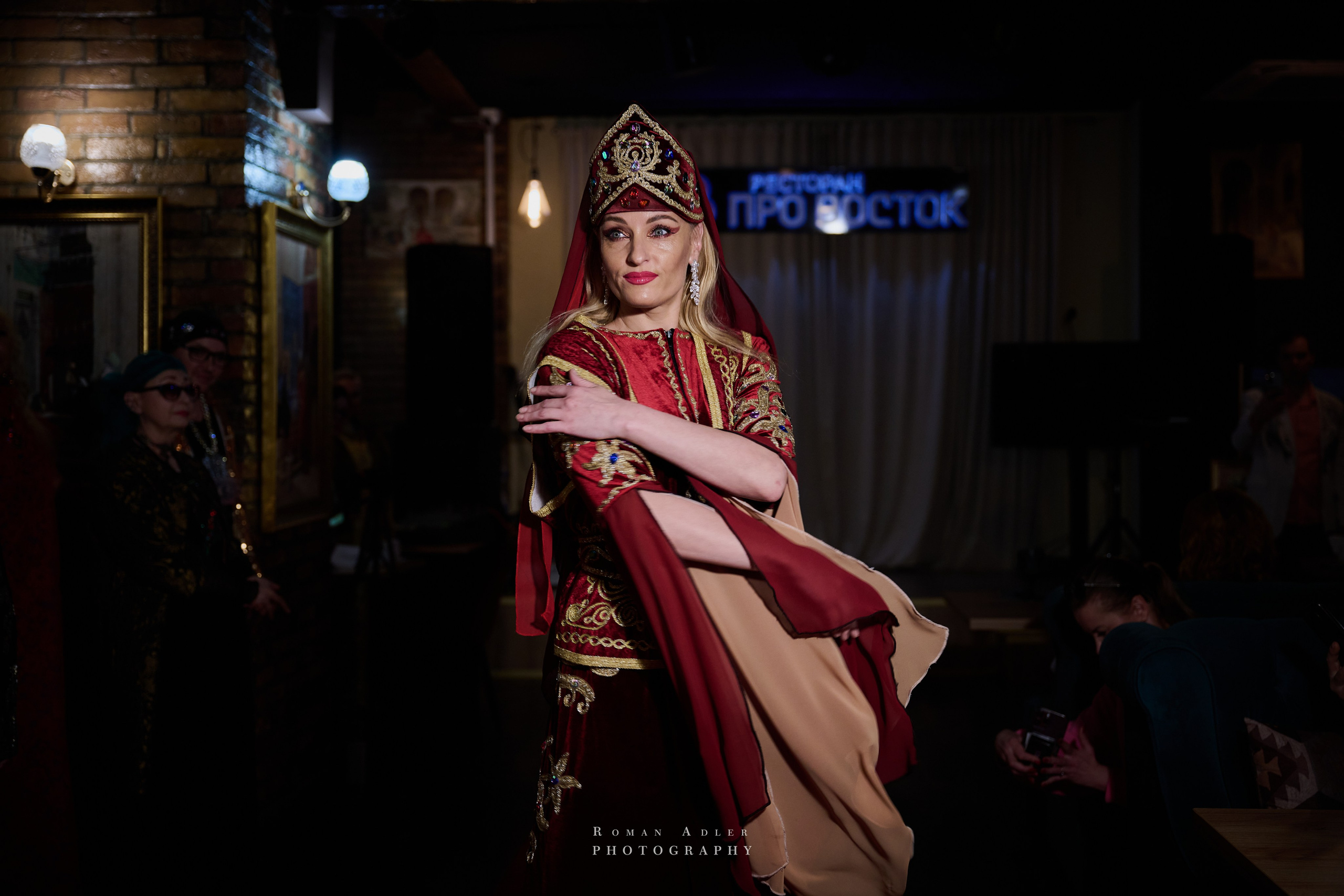 ТОП 50 успешных персон России. Фотограф Роман Адлер