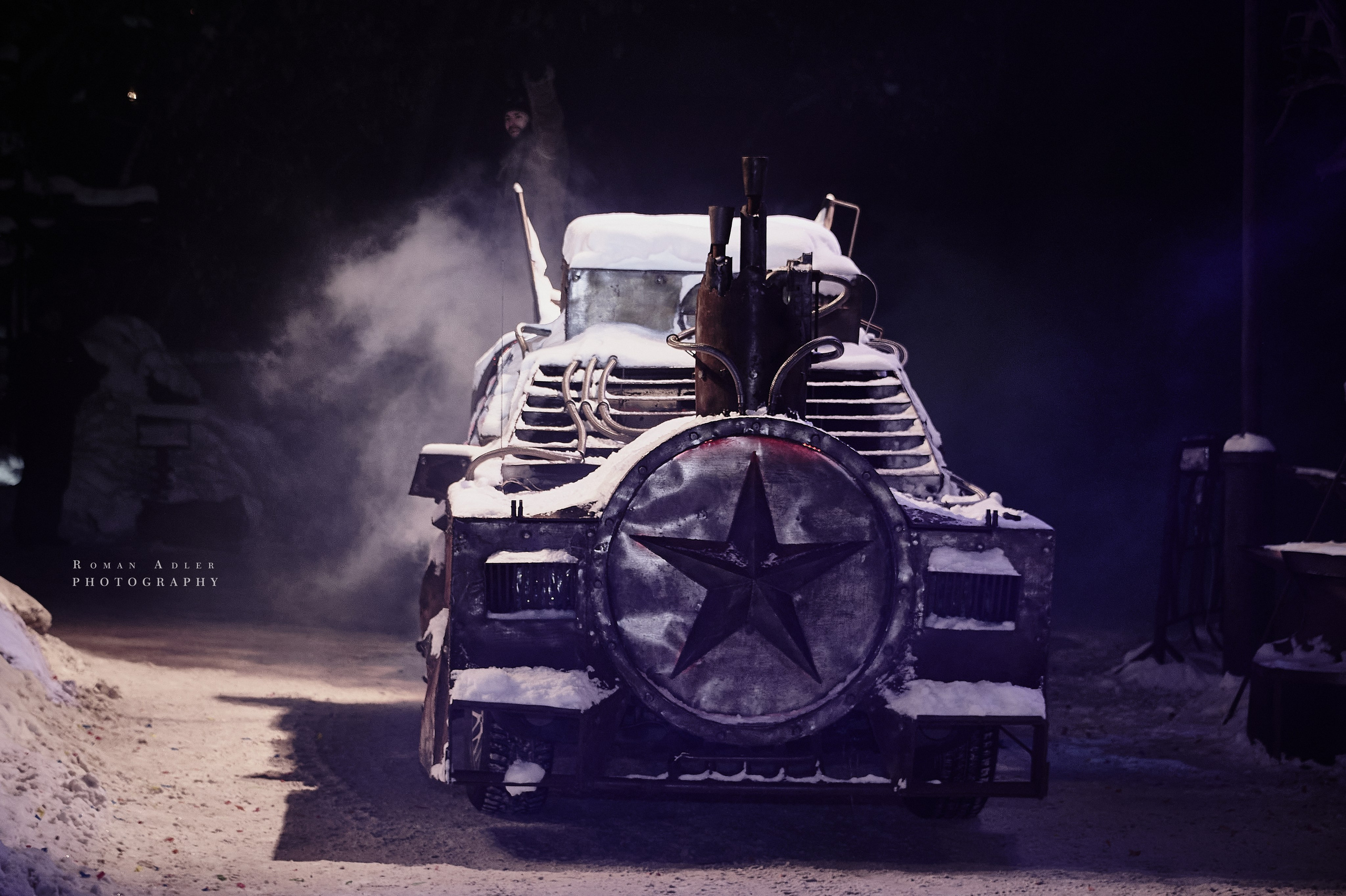 Новогодняя сказка от Ночных волков. Фотограф Роман Адлер