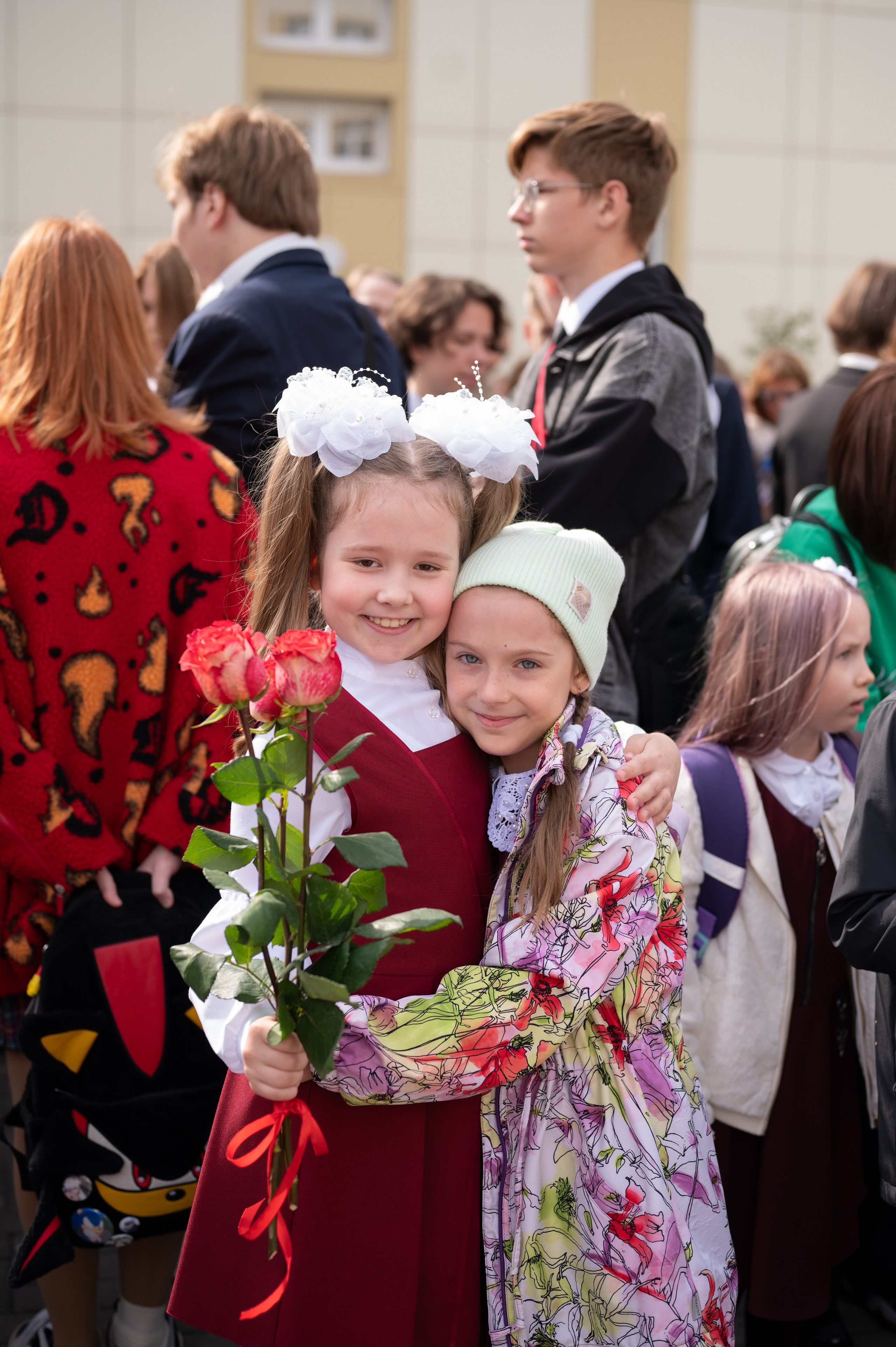 1 сентября 16 гимназия 2 класс (линейка + в классе+ на улице). Фотограф новорожденных, семейный детский в Тюмени Татьяна Морозова