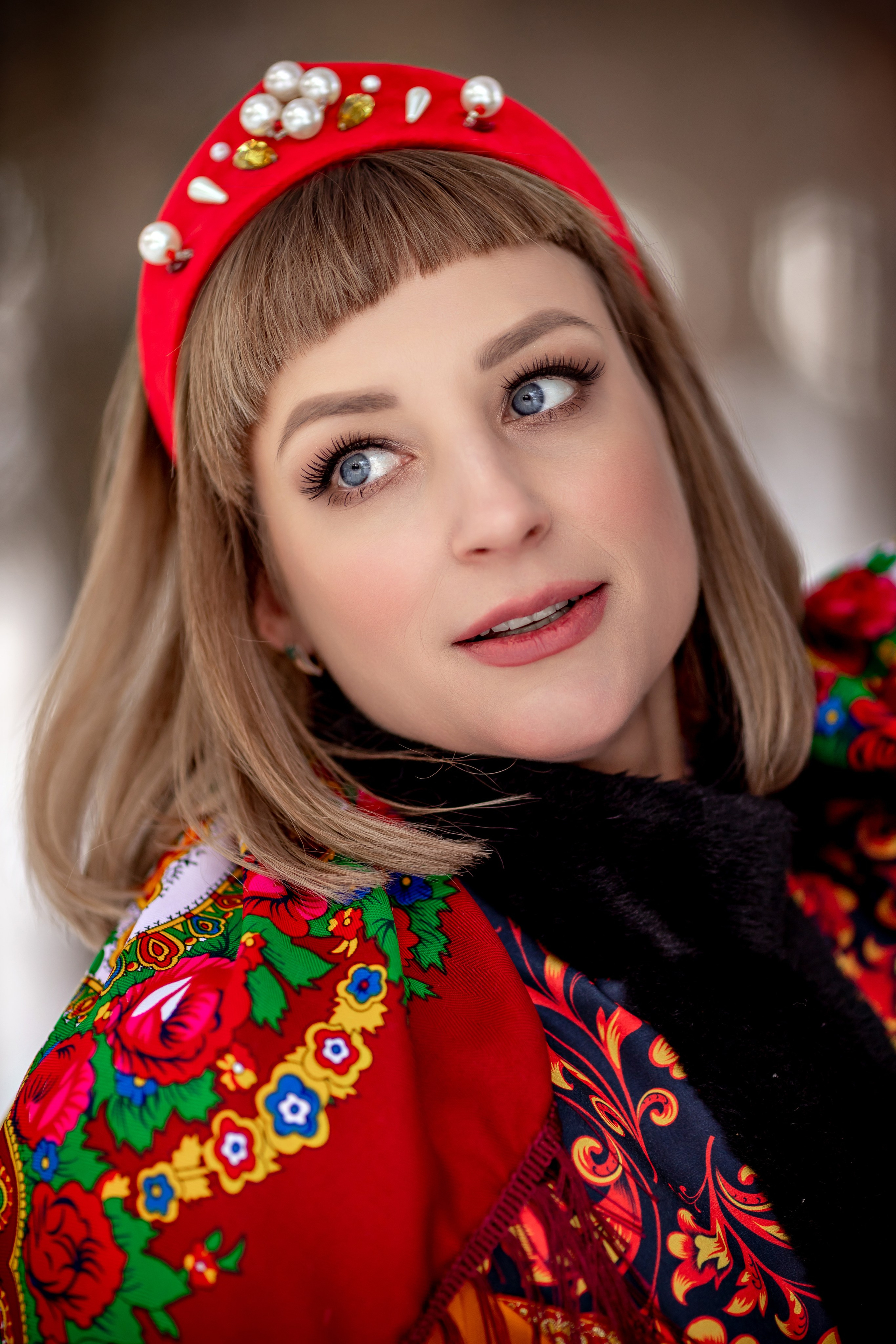 В национальных костюмах. Организую и проведу любые фотосессии в солнечной Бурятии, в Улан-Удэ!