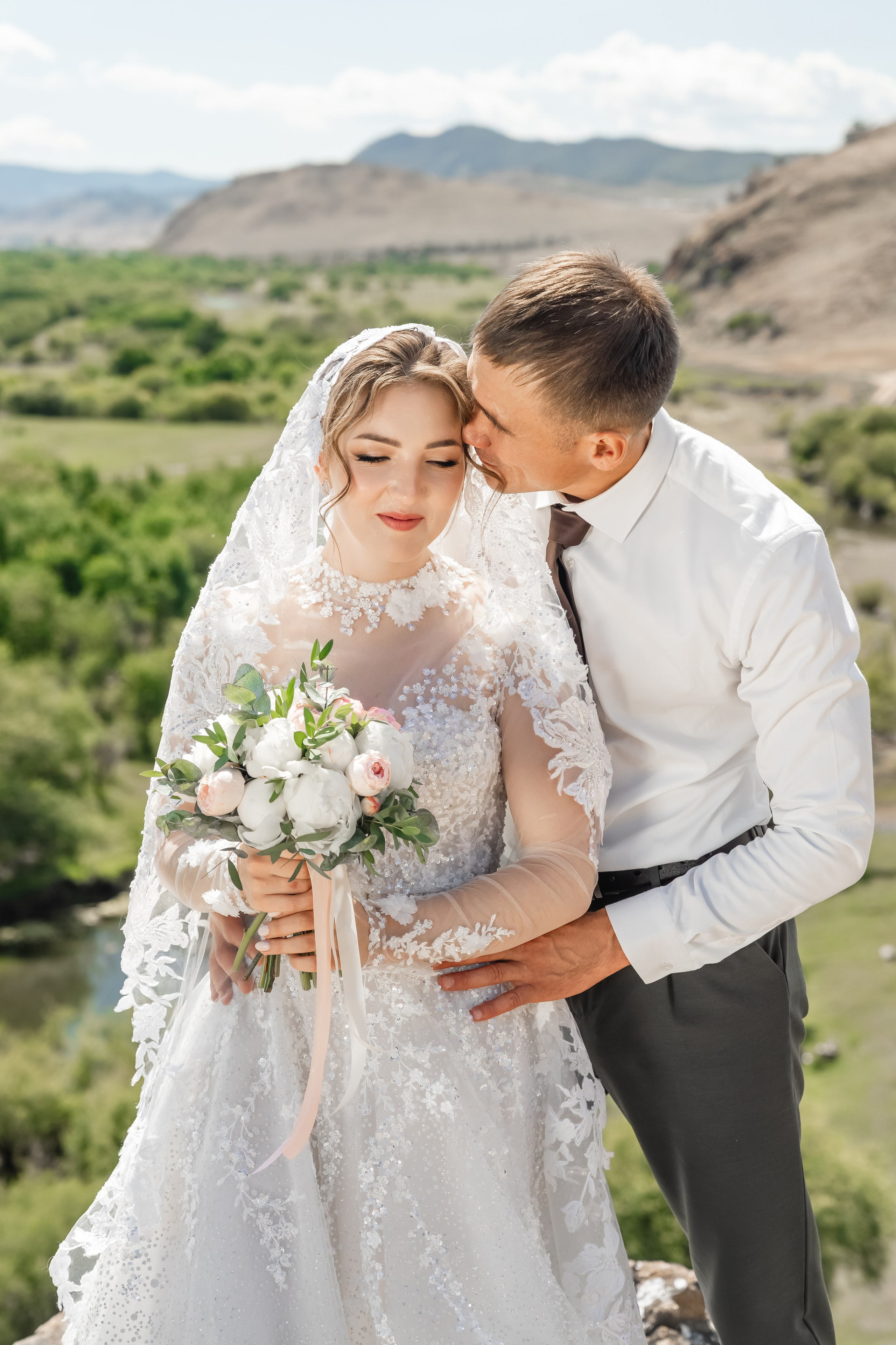 Тимофей и Вероника. Фотограф и видеограф в Улан-Удэ: Аюна Габагуева и Артём Шаханов