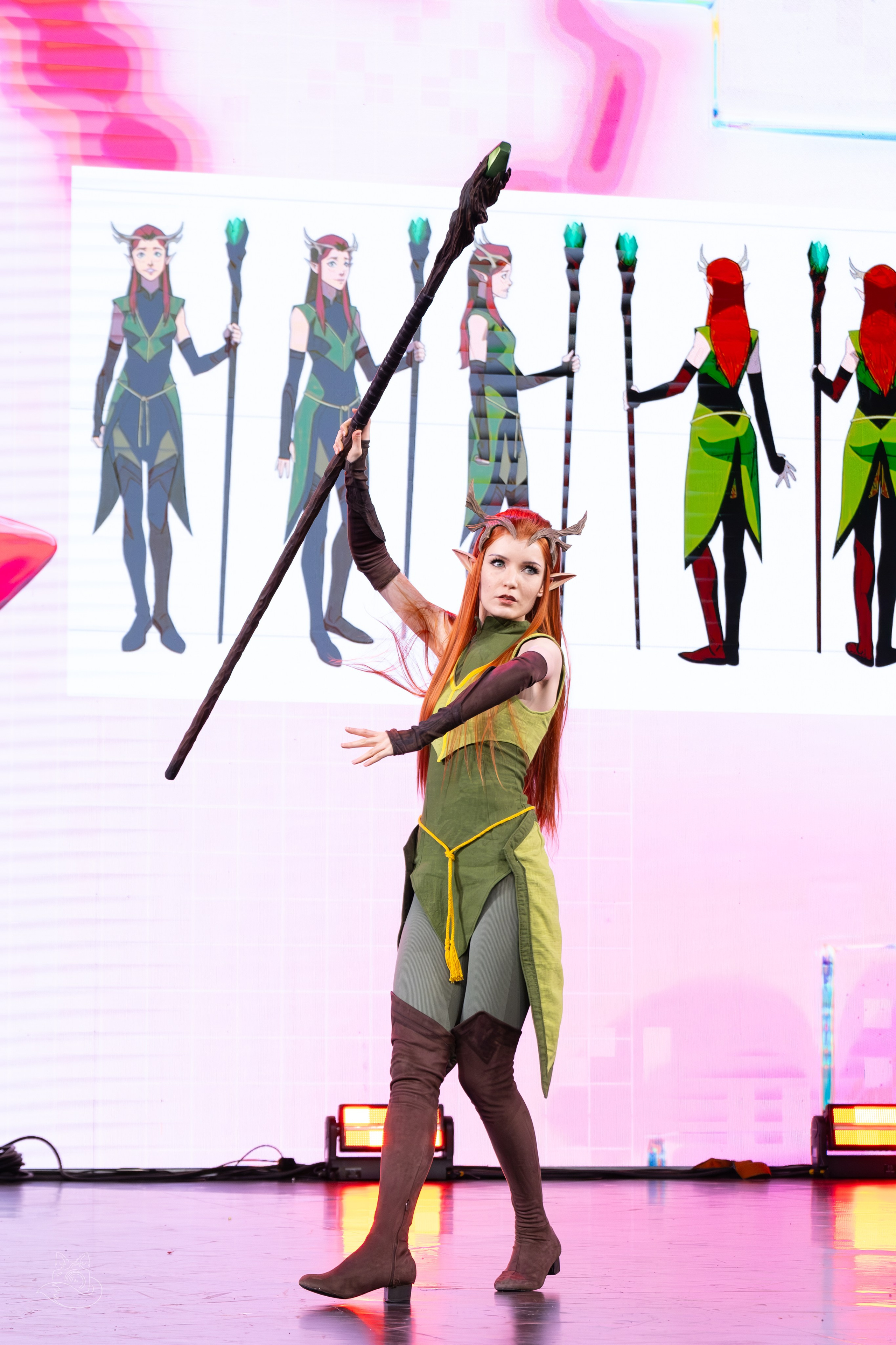 Сцена РЭД ЭКСПО 2024. Косплей фотограф