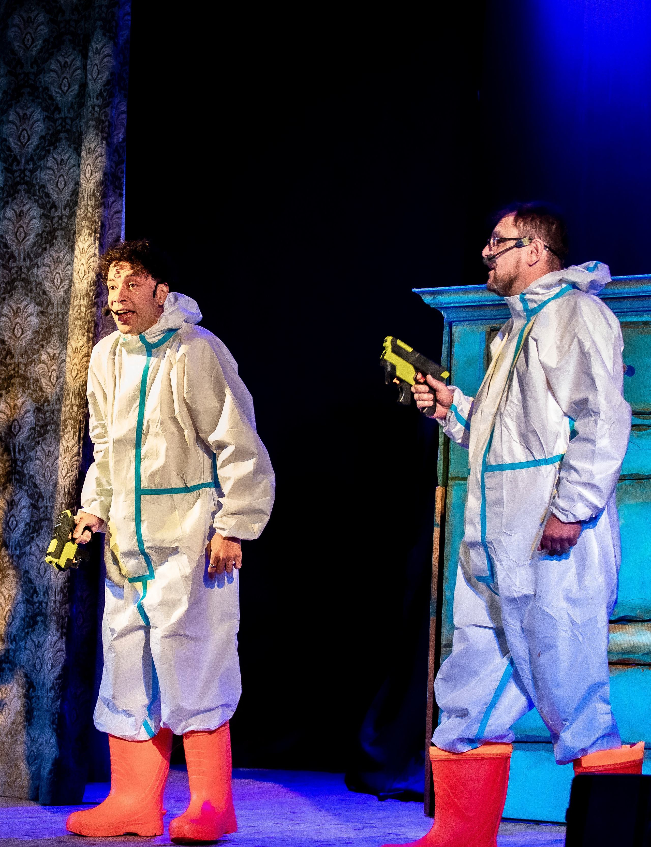 Тараканище спектакль кукольного театра Саквояж — премьера. Фотограф в Сочи Юрий Шептаев