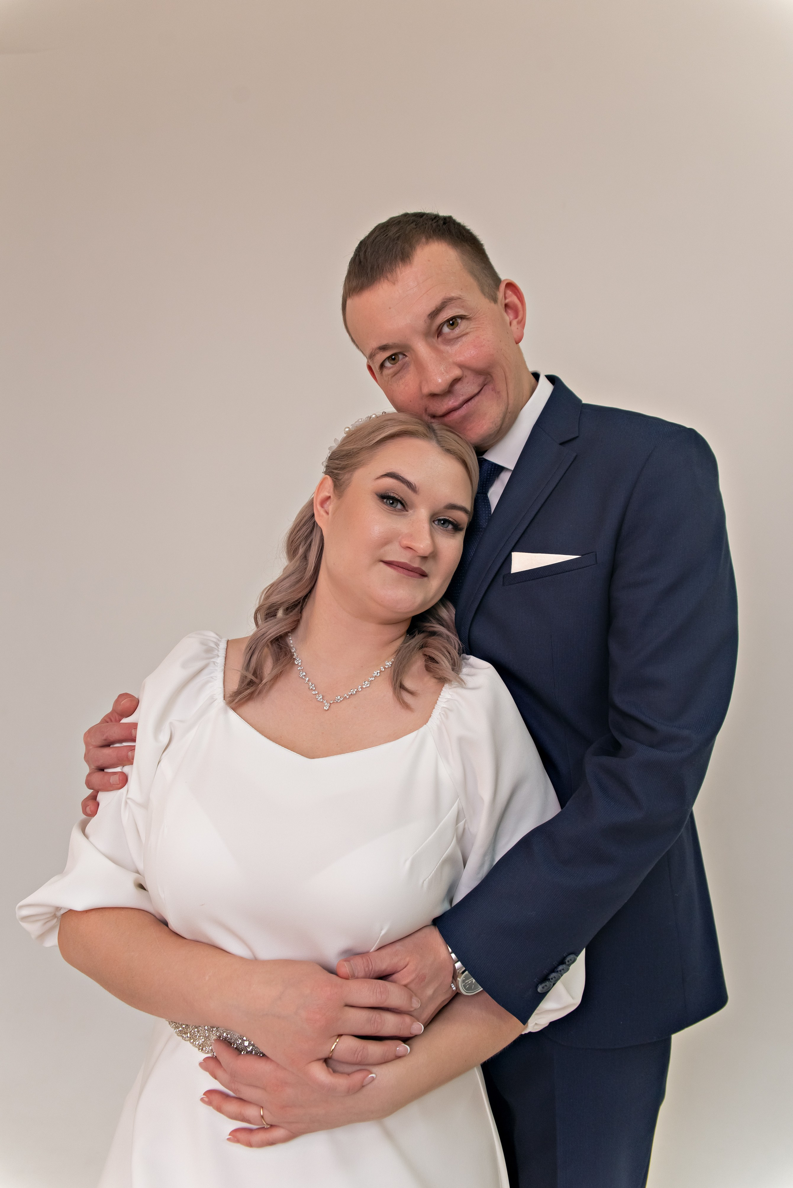 Свадебная фотосессия в студии для Инны и Урала.