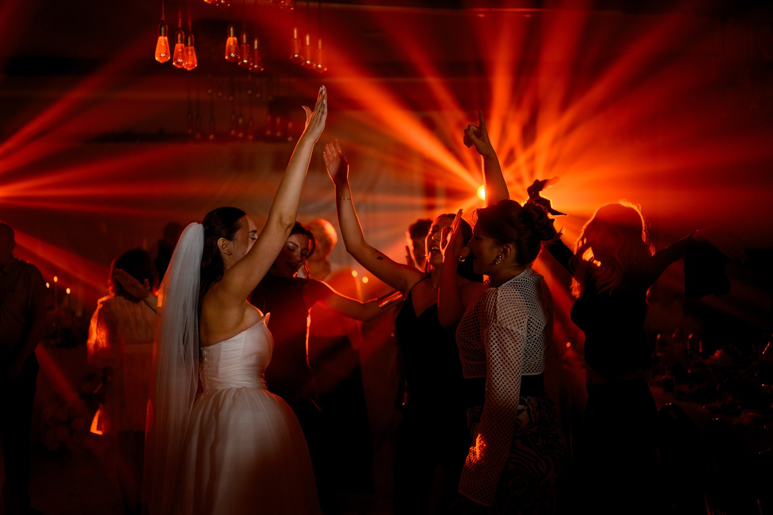 Фотограф на свадьбу Минск Москва Санкт-Петербург Свадебный фотограф Фотограф на свадьбу Репортажный фотограф Love Story Свадебная прогулка. Свадебный фотограф — Крюков Константин