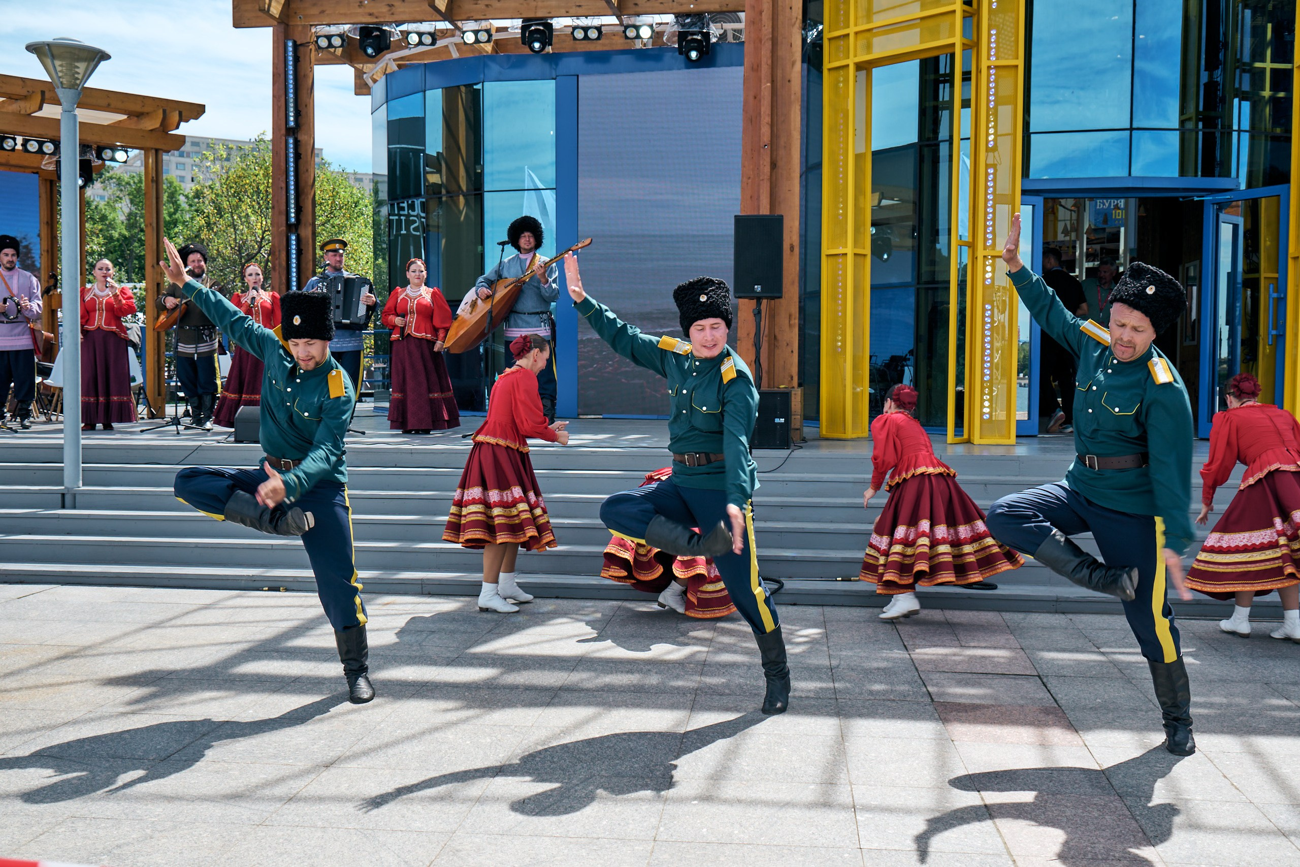Вэф молодежный день. Профессиональный репортажный фотограф Инесса Иминова