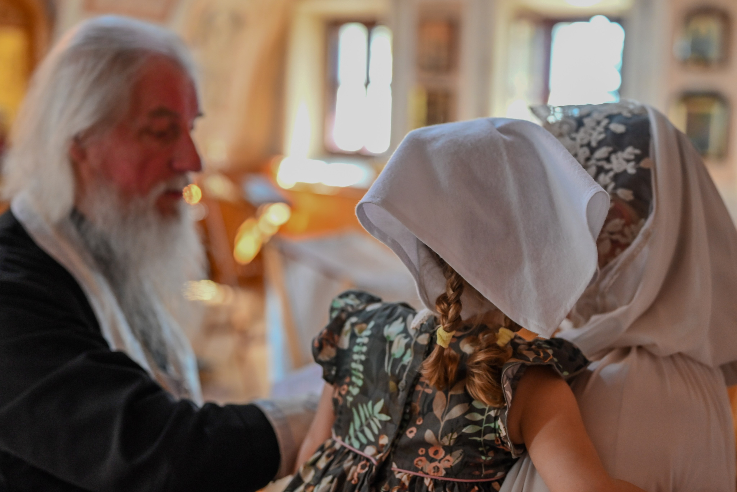 Крещение мама Анна. Семейный и детский фотограф Москва