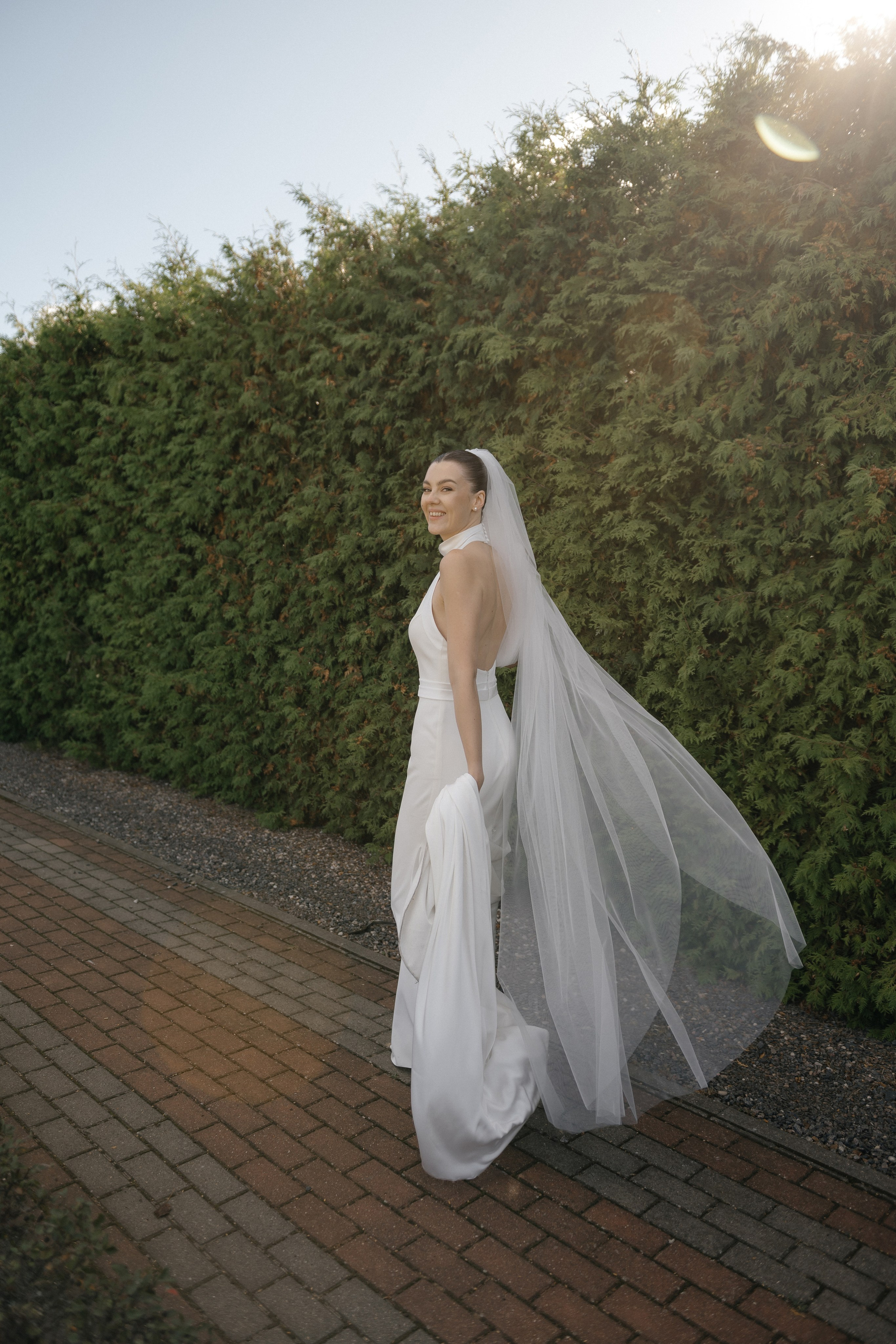Wedding day in VERSAL PARK. Wedding PHOTOGRAPHER Andrew Vnukov