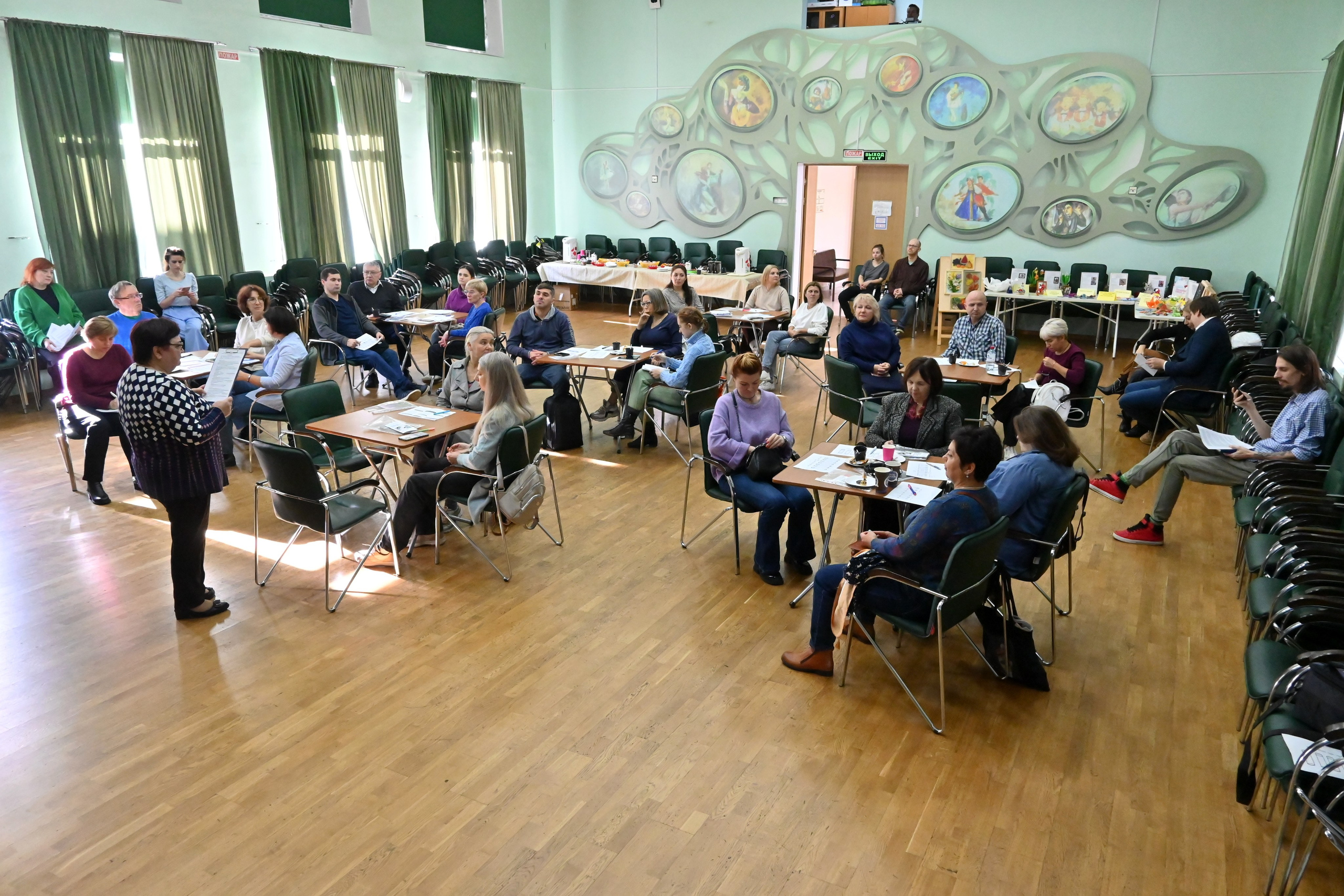 Круглый стол ГМП Сила творчества 18.10.2023. Профессиональный фотограф в Москве Алёна Котова