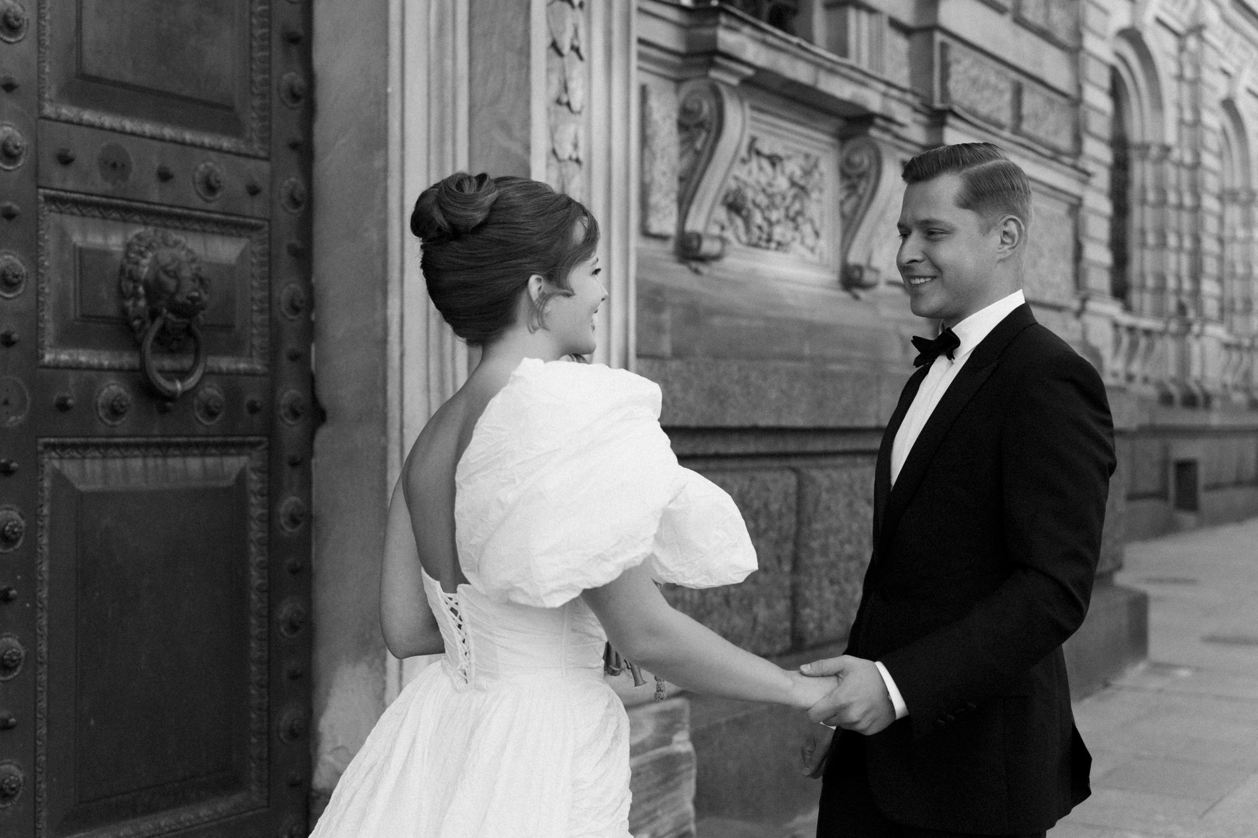 Настя и Лёша. Прогулка по Питеру. Катер. На цифру и плёнку. Свадебный фотограф Катерина Чулкова