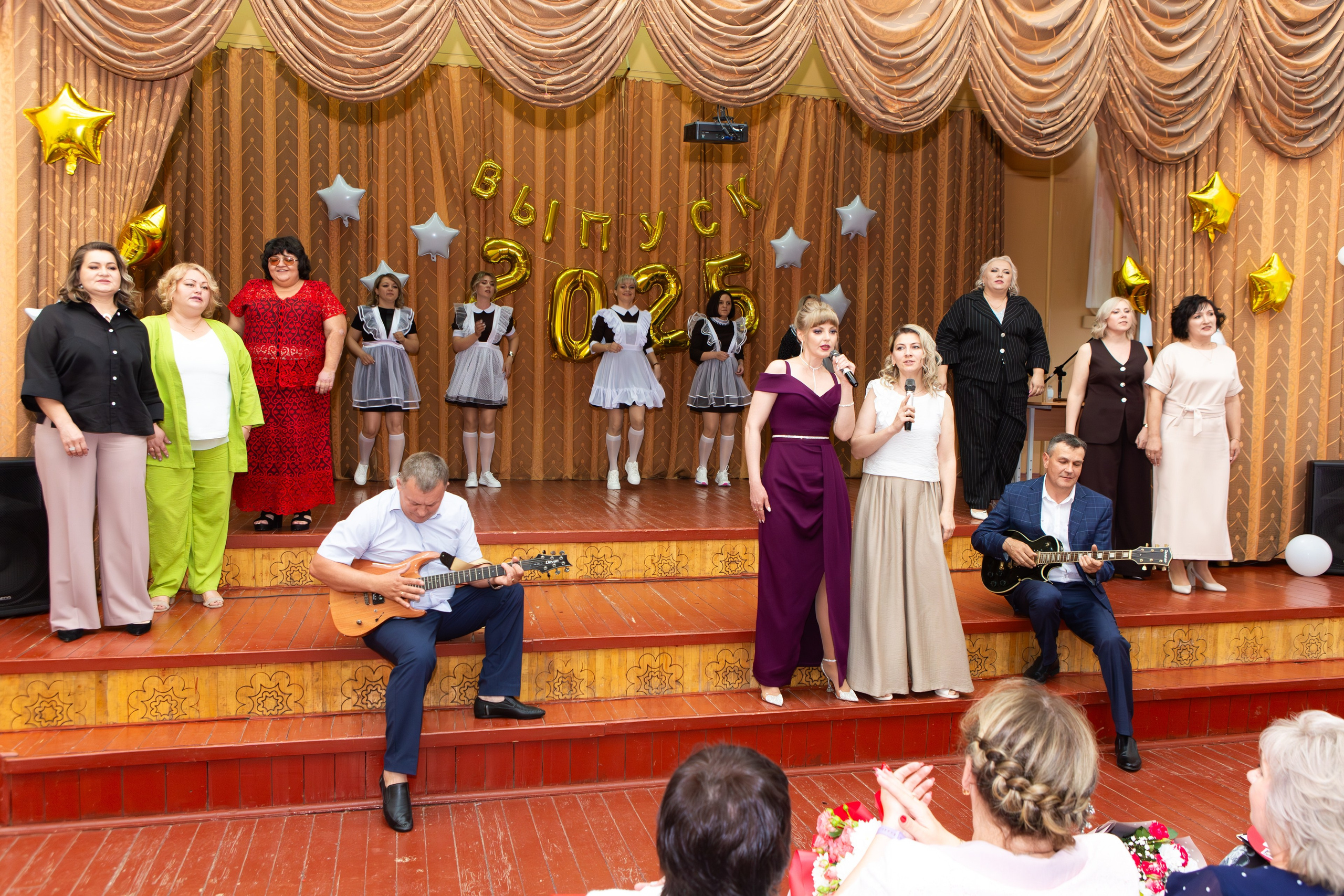 Вручение дипломов 2025 9 ШКОЛА МЦЕНСК. ТВОЙ АЛЬБОМ / ТВОИ ПРАВИЛА