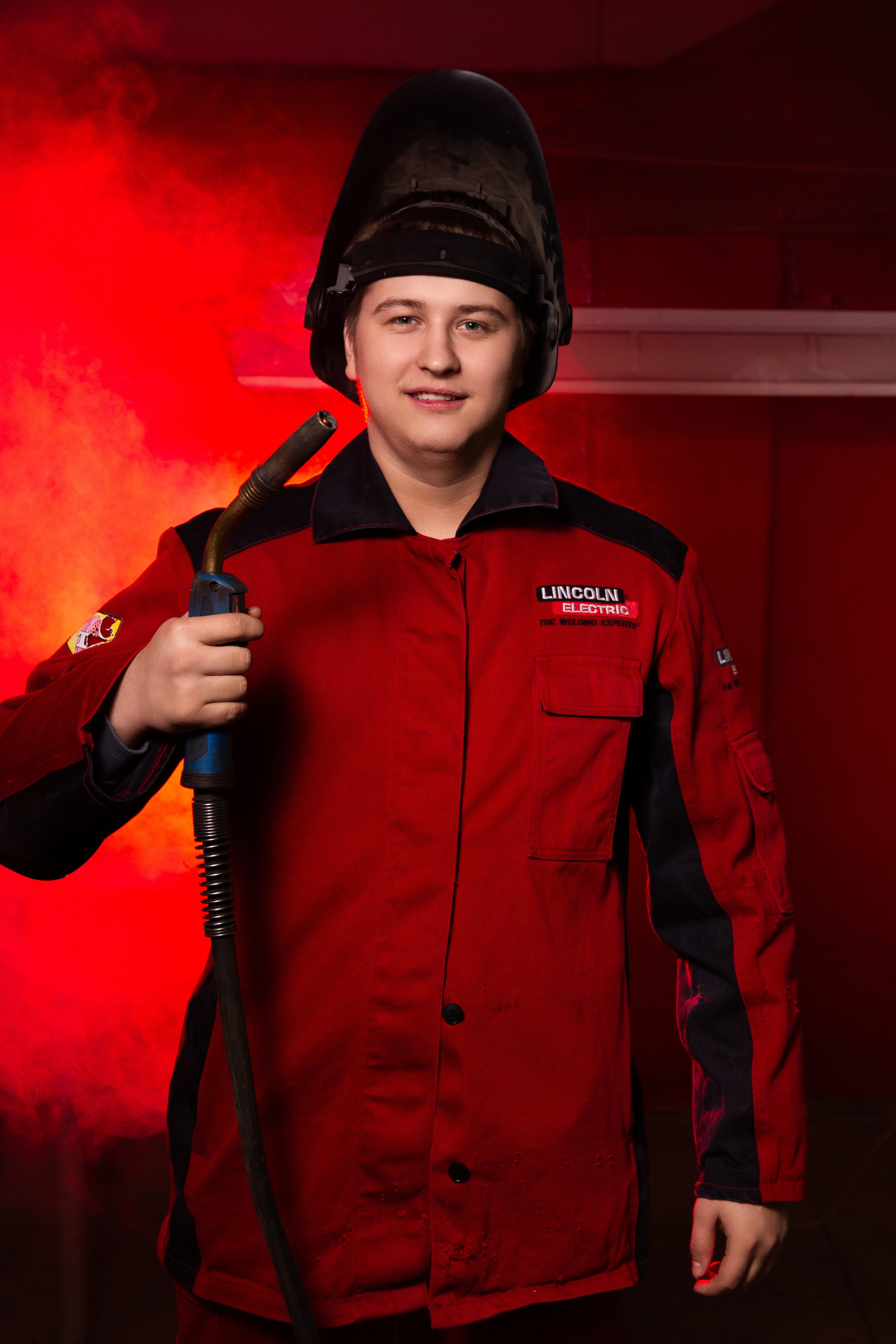 Портретная Фотосессия в Цеху для Выпускников Сварщиков | Твой Альбом Мценск. ТВОЙ АЛЬБОМ / ТВОИ ПРАВИЛА