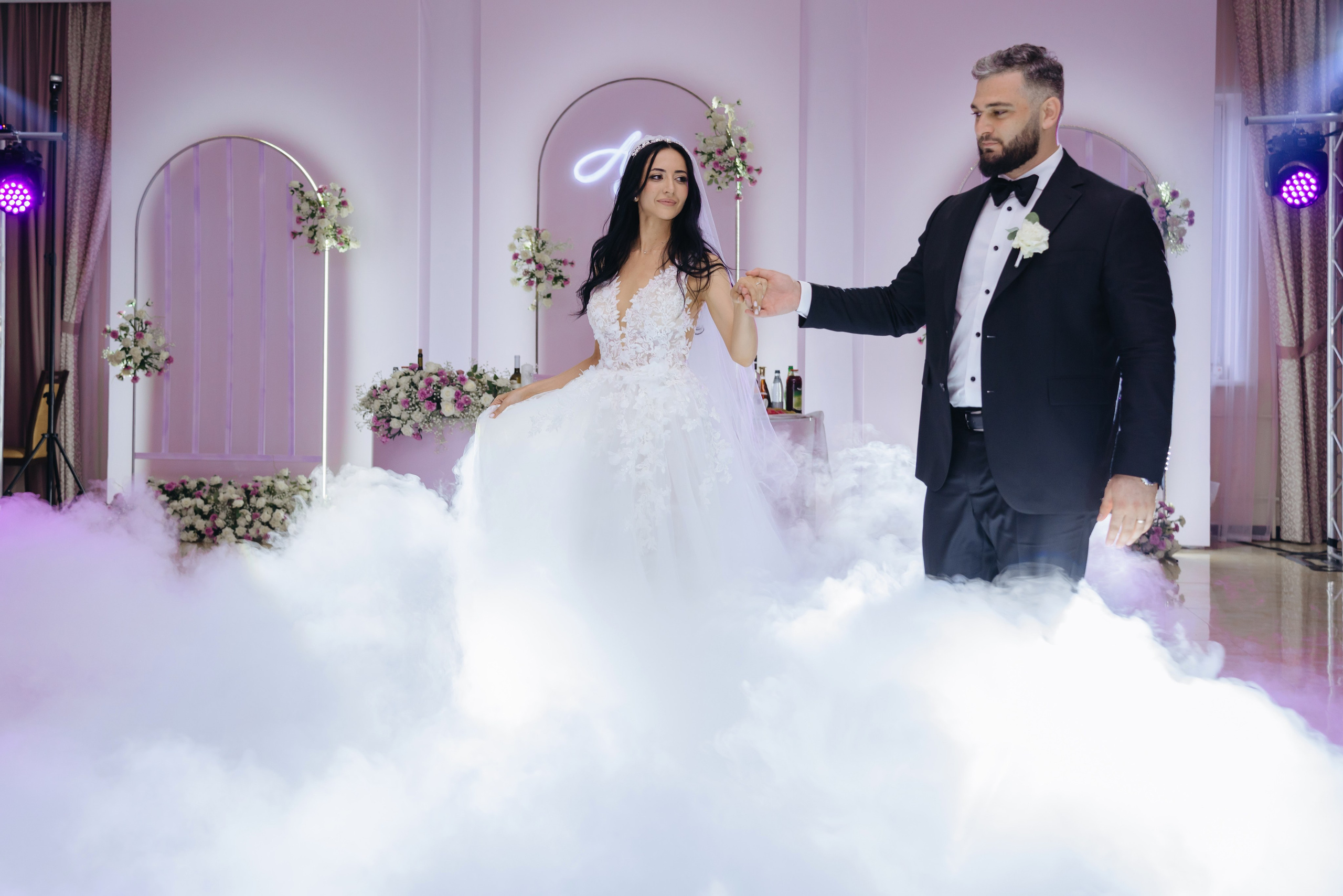 Артем и Лусине. Свадебный фотограф Красноярск Вязьминова Мария